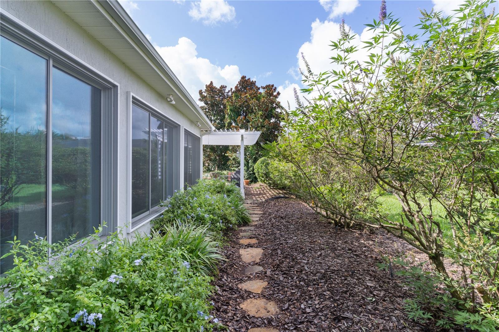 Image 45 of 64 For 1078 Lakeview Lane