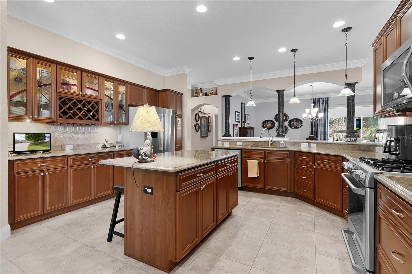 Image 9 of 64 For 1078 Lakeview Lane