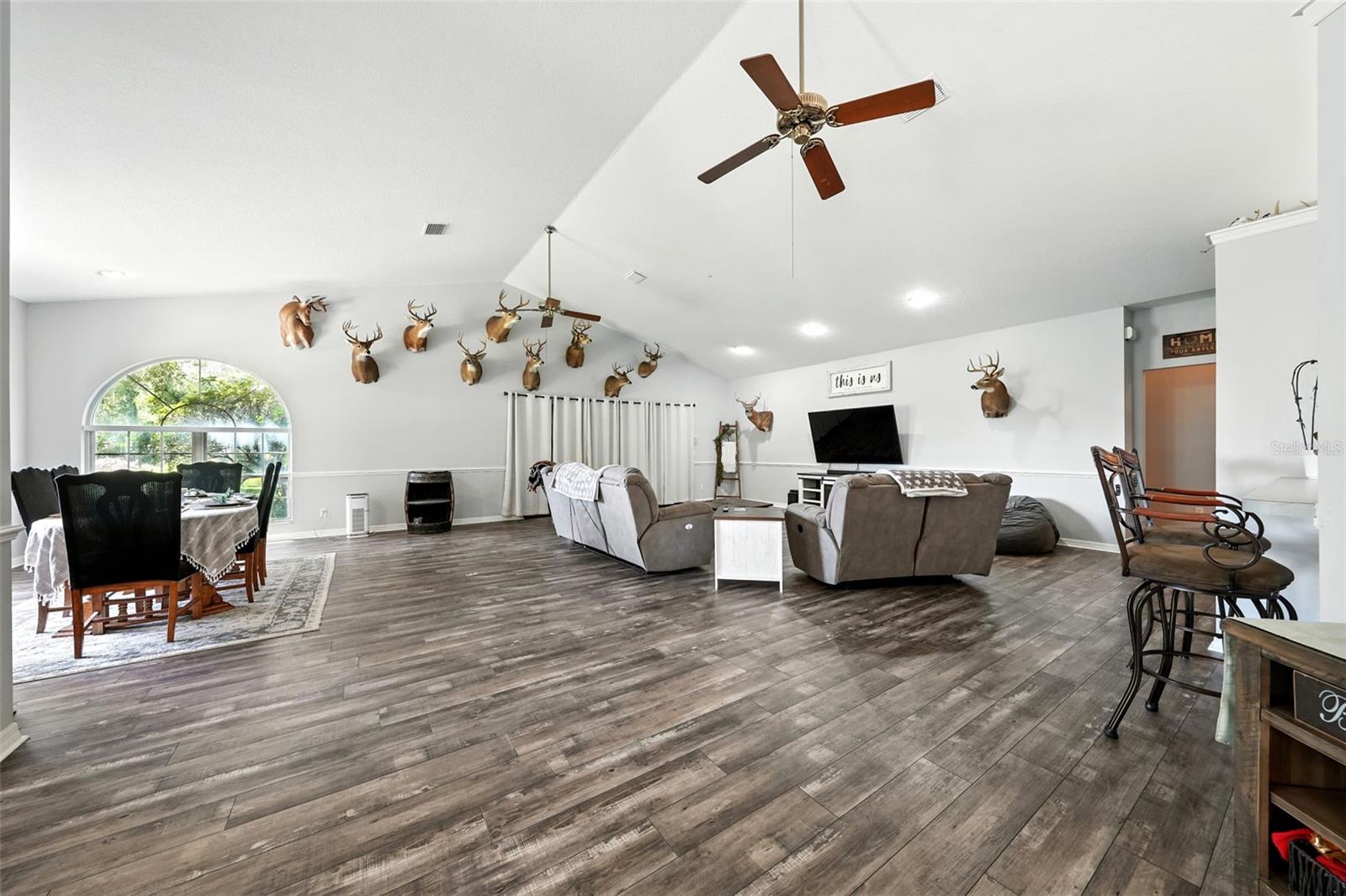 Image 16 of 52 For 34505 Hammond Lane