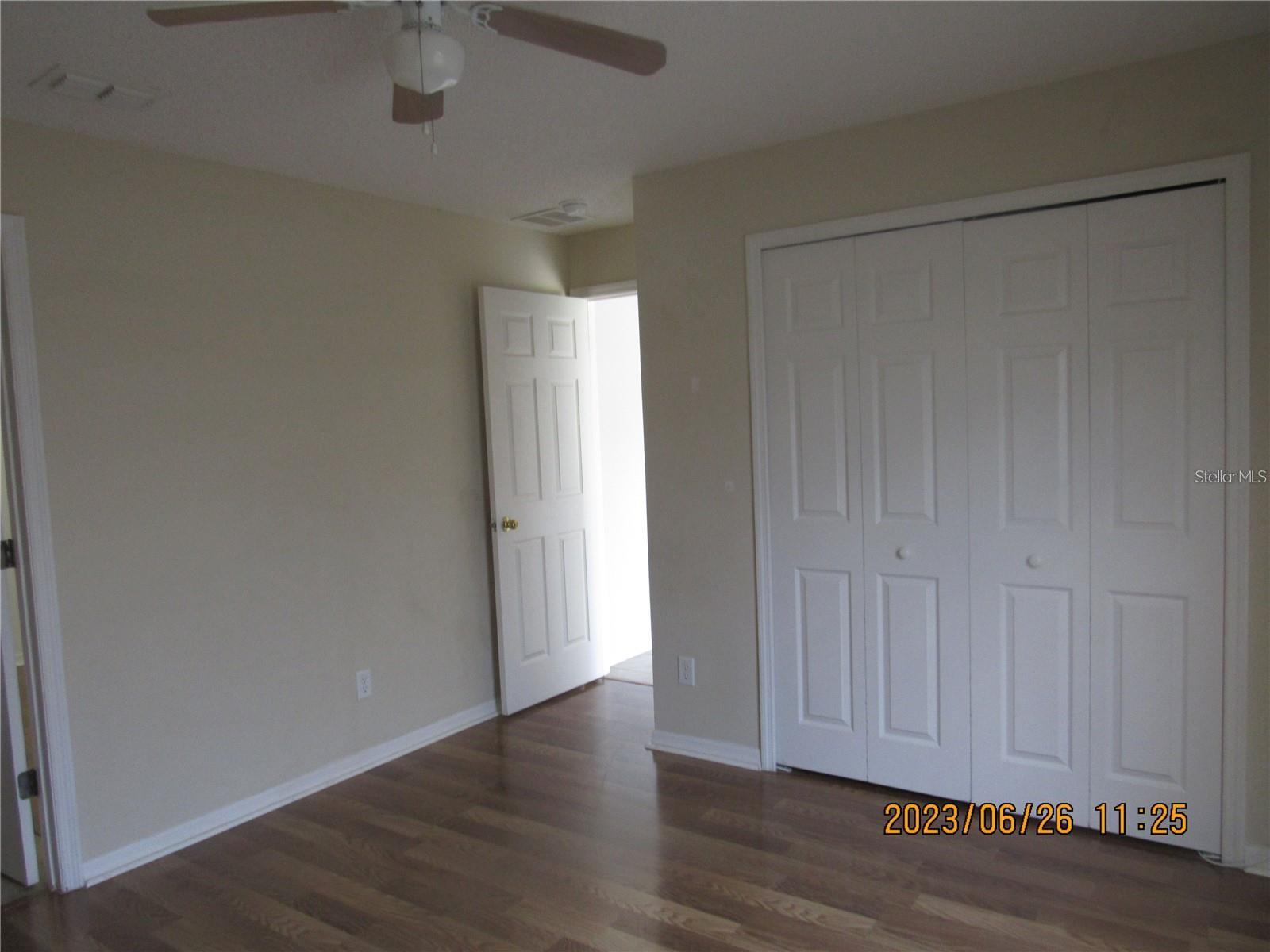 Image 15 of 21 For 1018 Bluegrass Drive