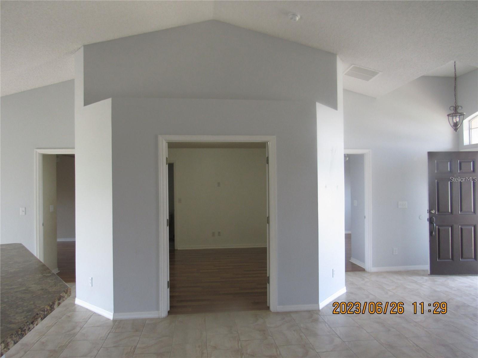 Image 6 of 21 For 1018 Bluegrass Drive