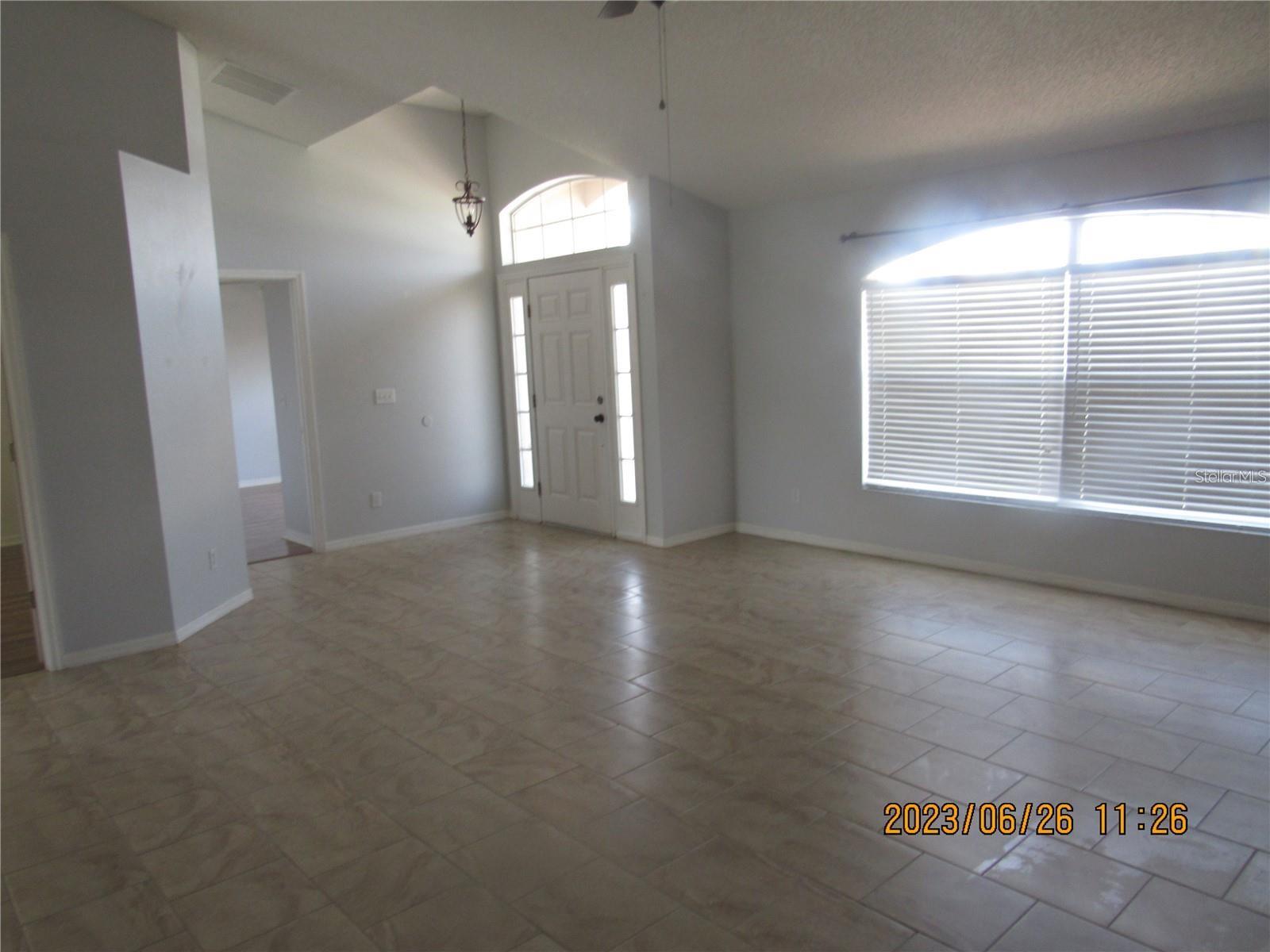 Image 9 of 21 For 1018 Bluegrass Drive