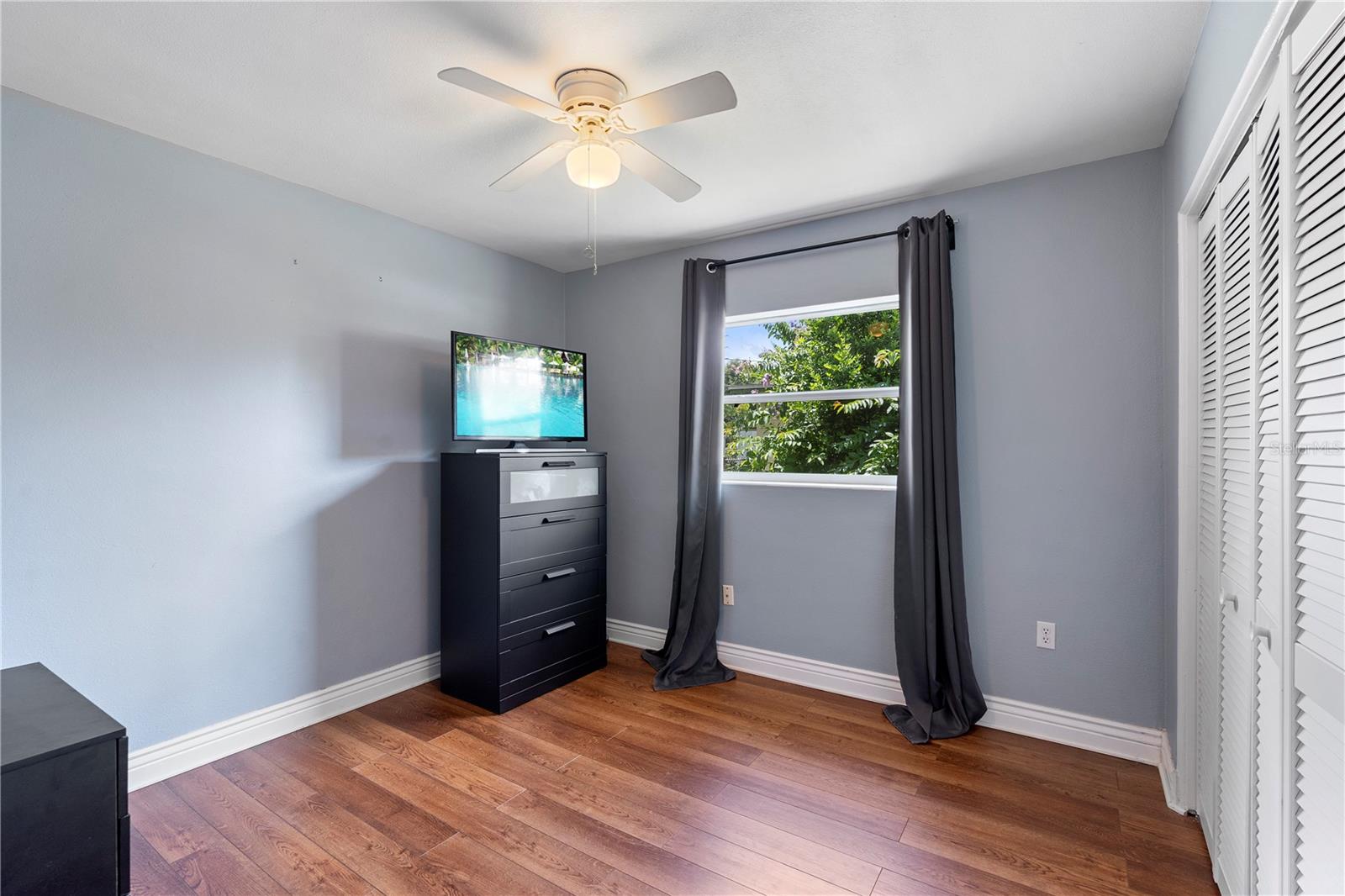 Image 17 of 28 For 3516 Price Avenue