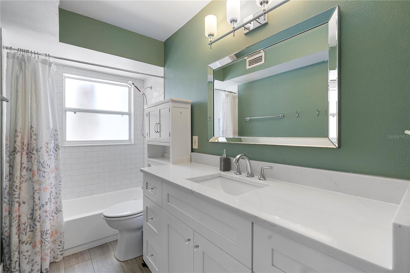 Image 18 of 28 For 3516 Price Avenue
