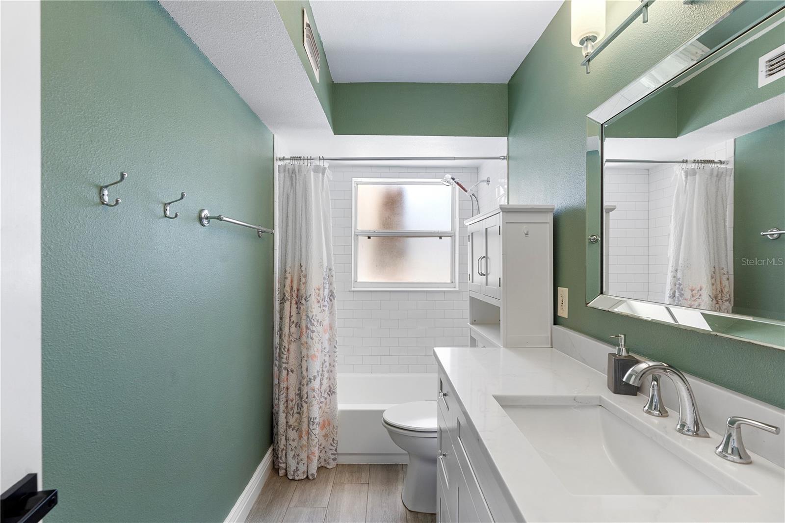 Image 19 of 28 For 3516 Price Avenue