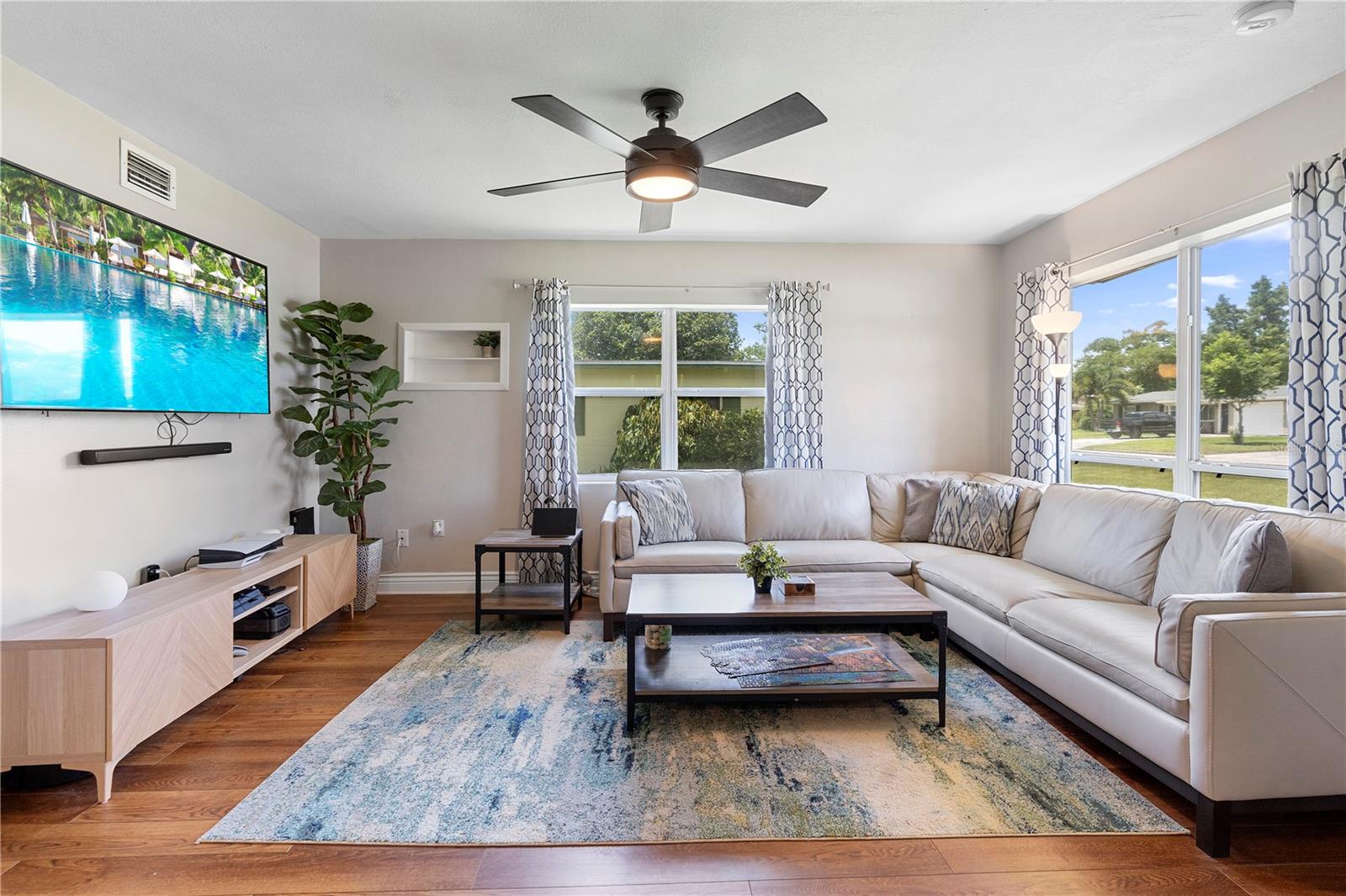 Image 2 of 28 For 3516 Price Avenue