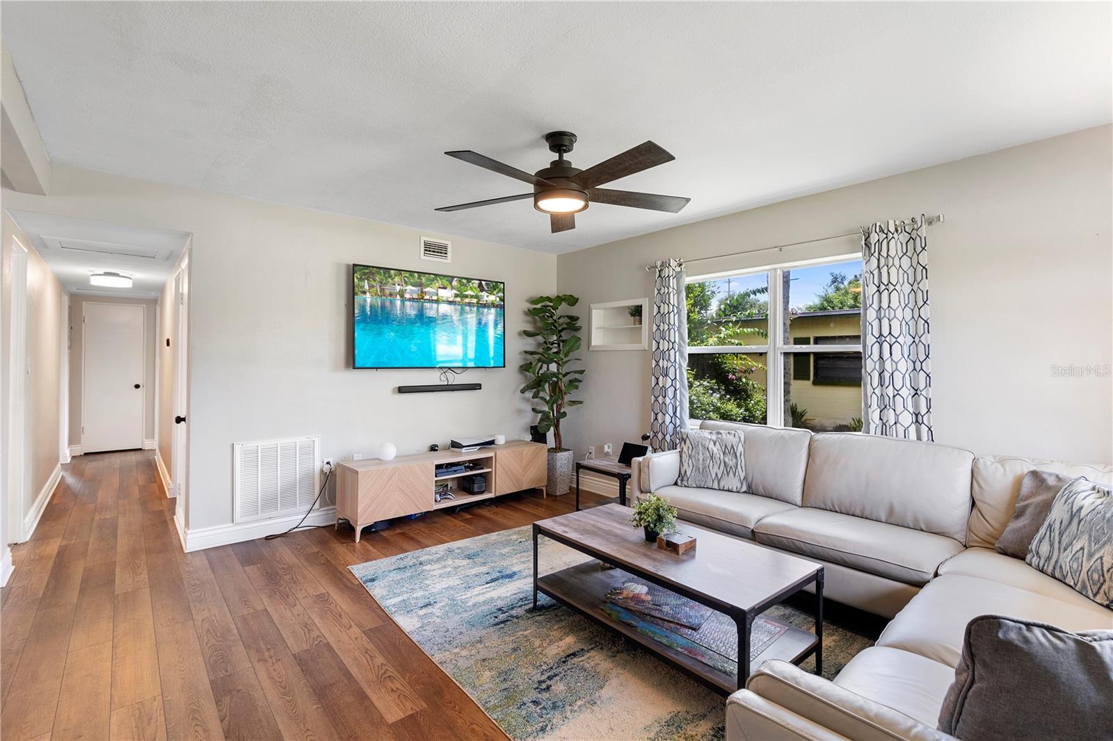 Image 6 of 28 For 3516 Price Avenue