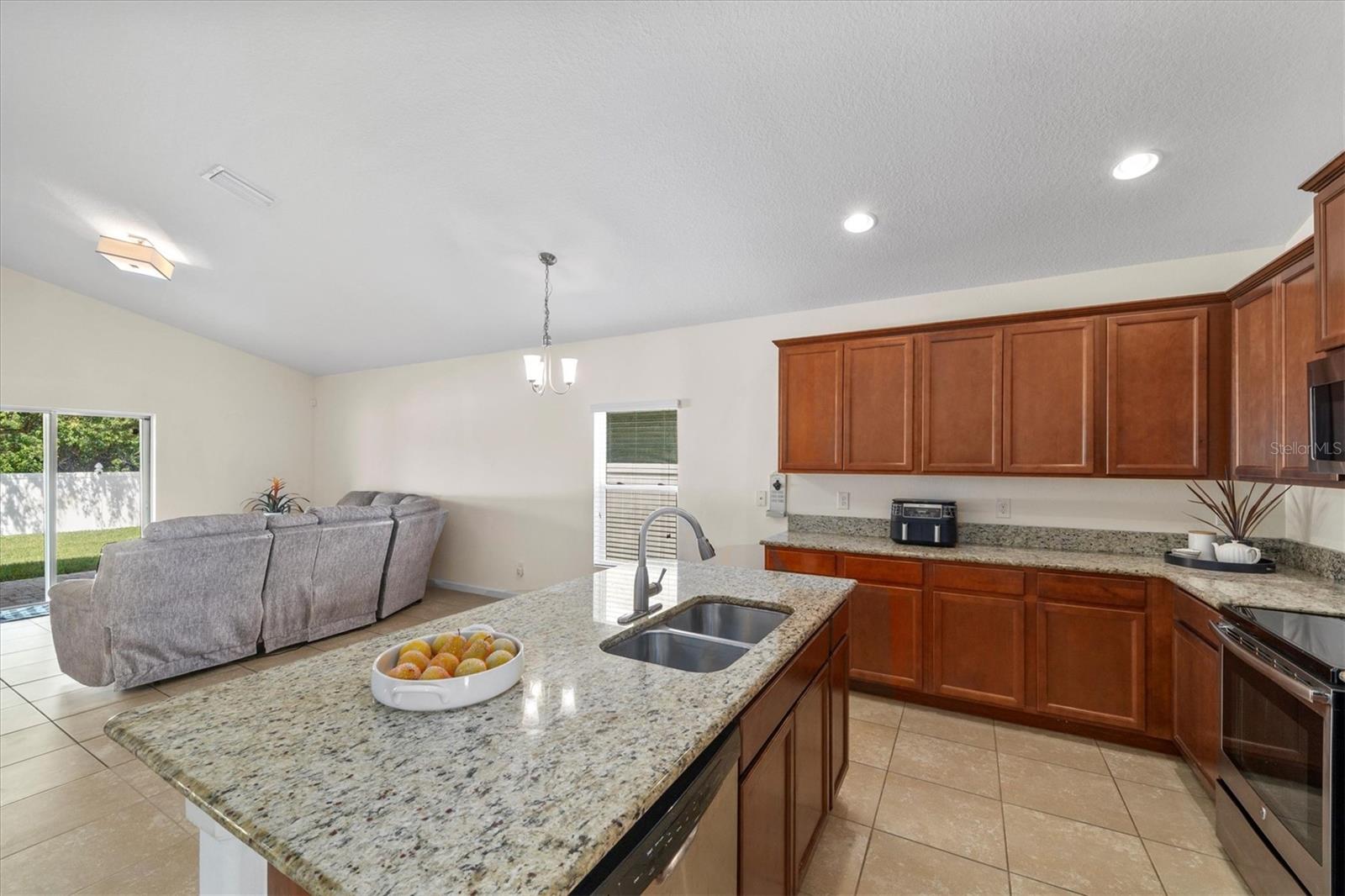 Image 13 of 31 For 8071 Westfield Circle