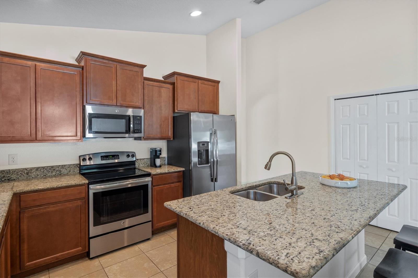 Image 14 of 31 For 8071 Westfield Circle