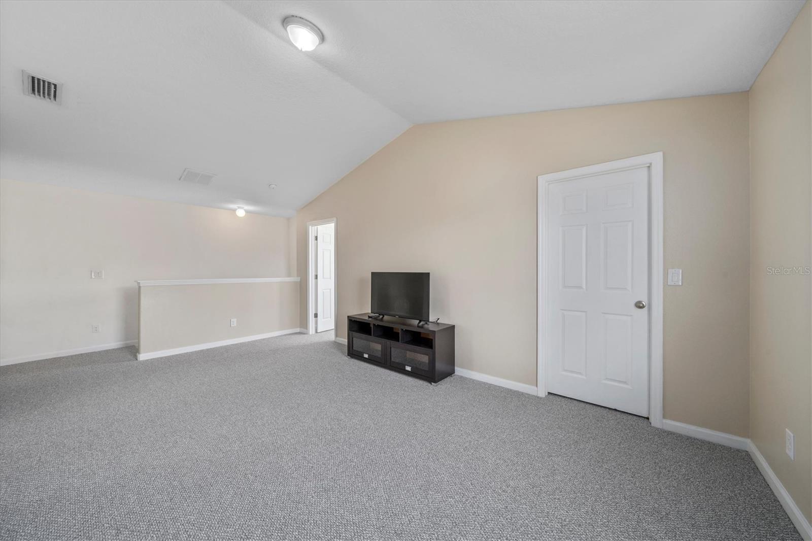 Image 27 of 31 For 8071 Westfield Circle