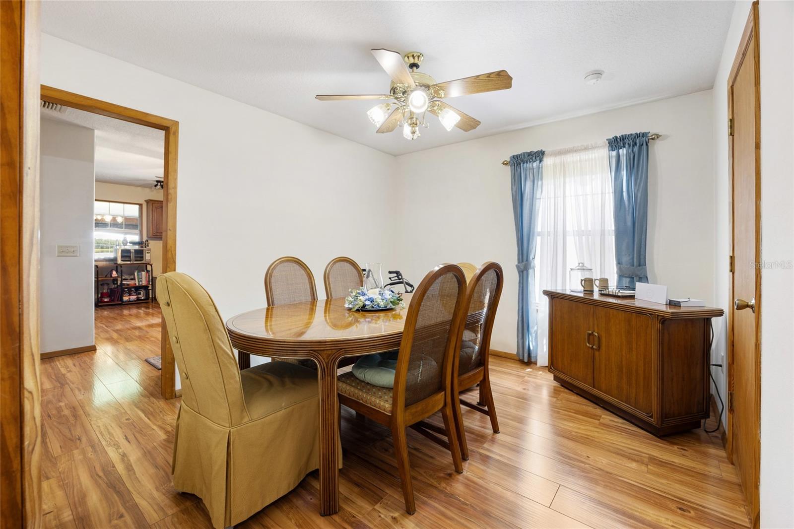 Listing photo id 11 for 7701 170th Avenue Road