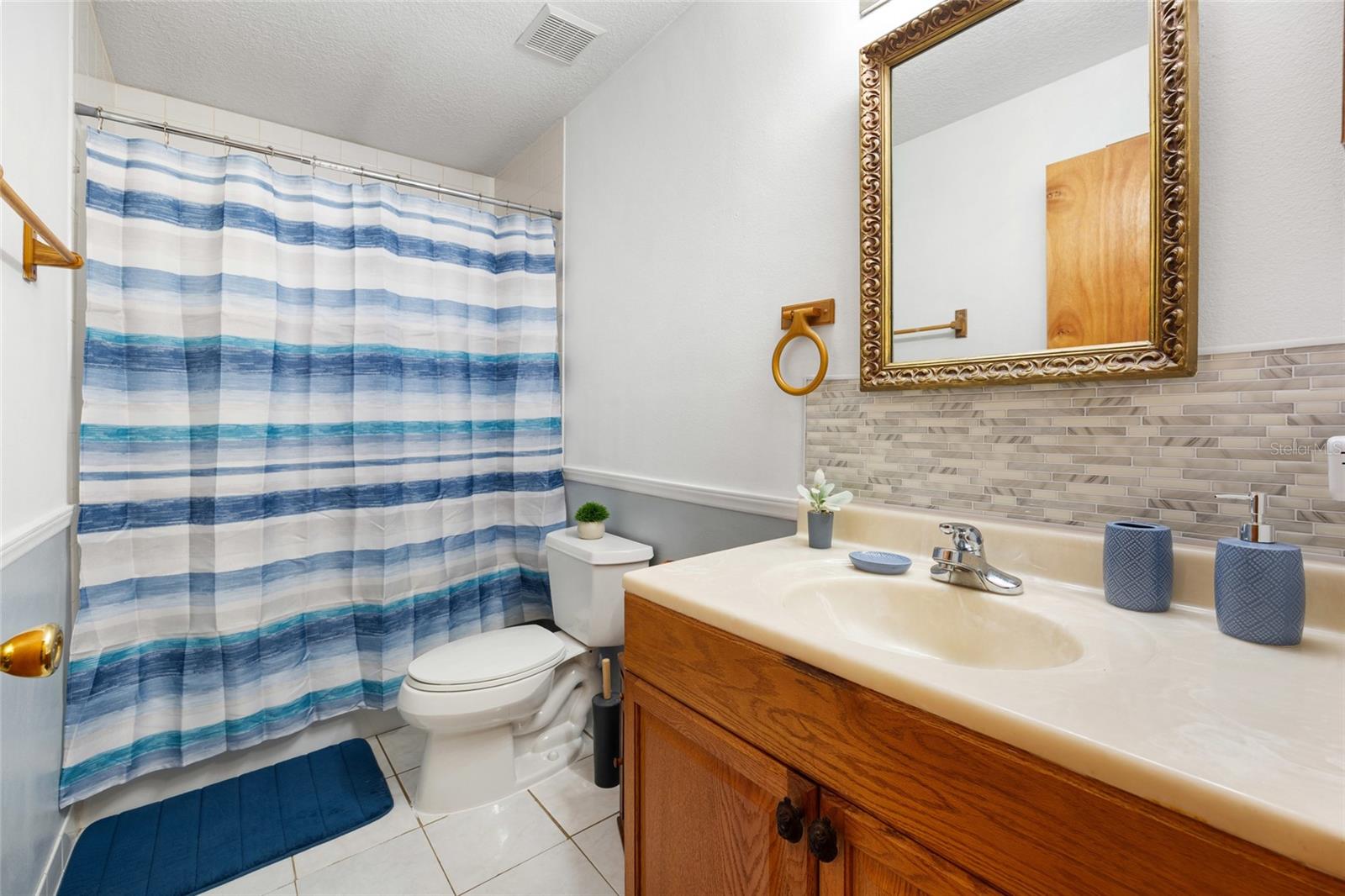 Listing photo id 17 for 7701 170th Avenue Road