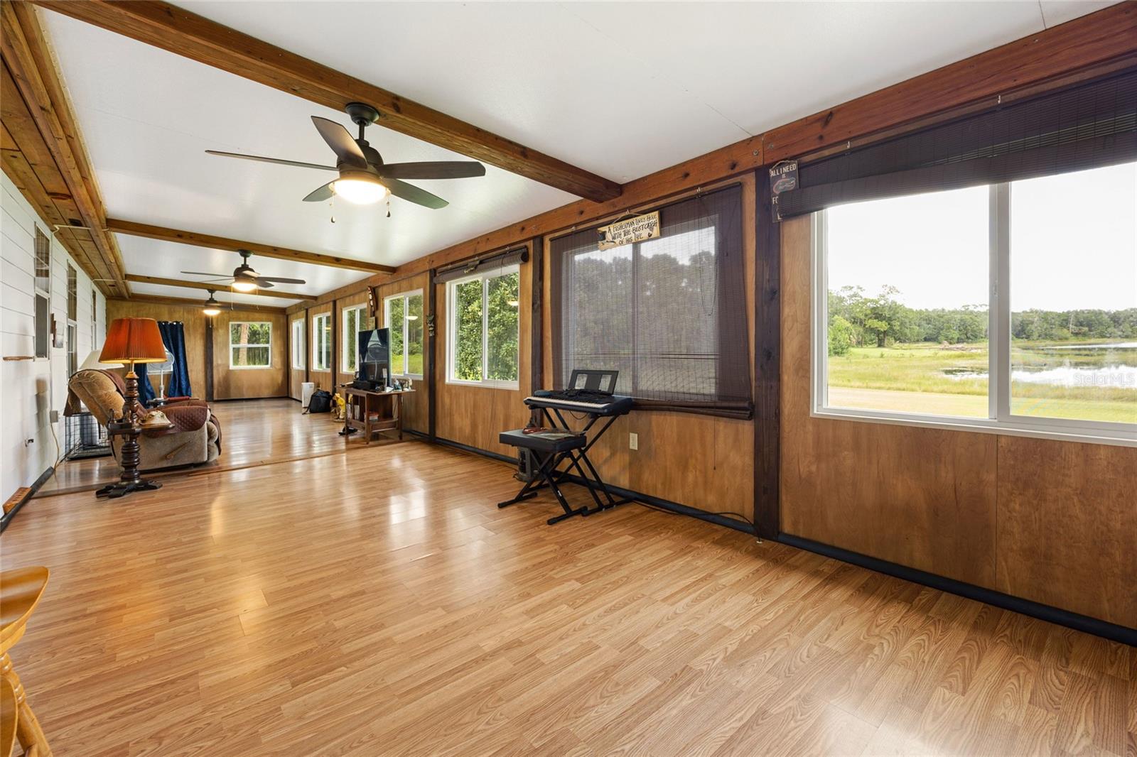 Listing photo id 19 for 7701 170th Avenue Road