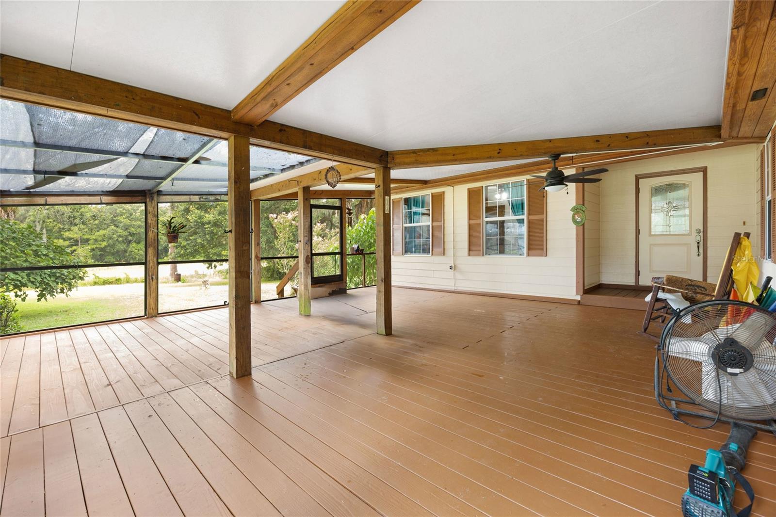 Listing photo id 21 for 7701 170th Avenue Road