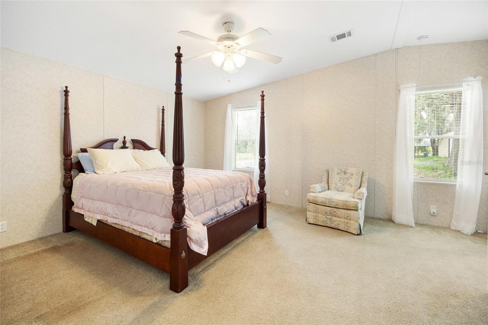 Listing photo id 31 for 7701 170th Avenue Road