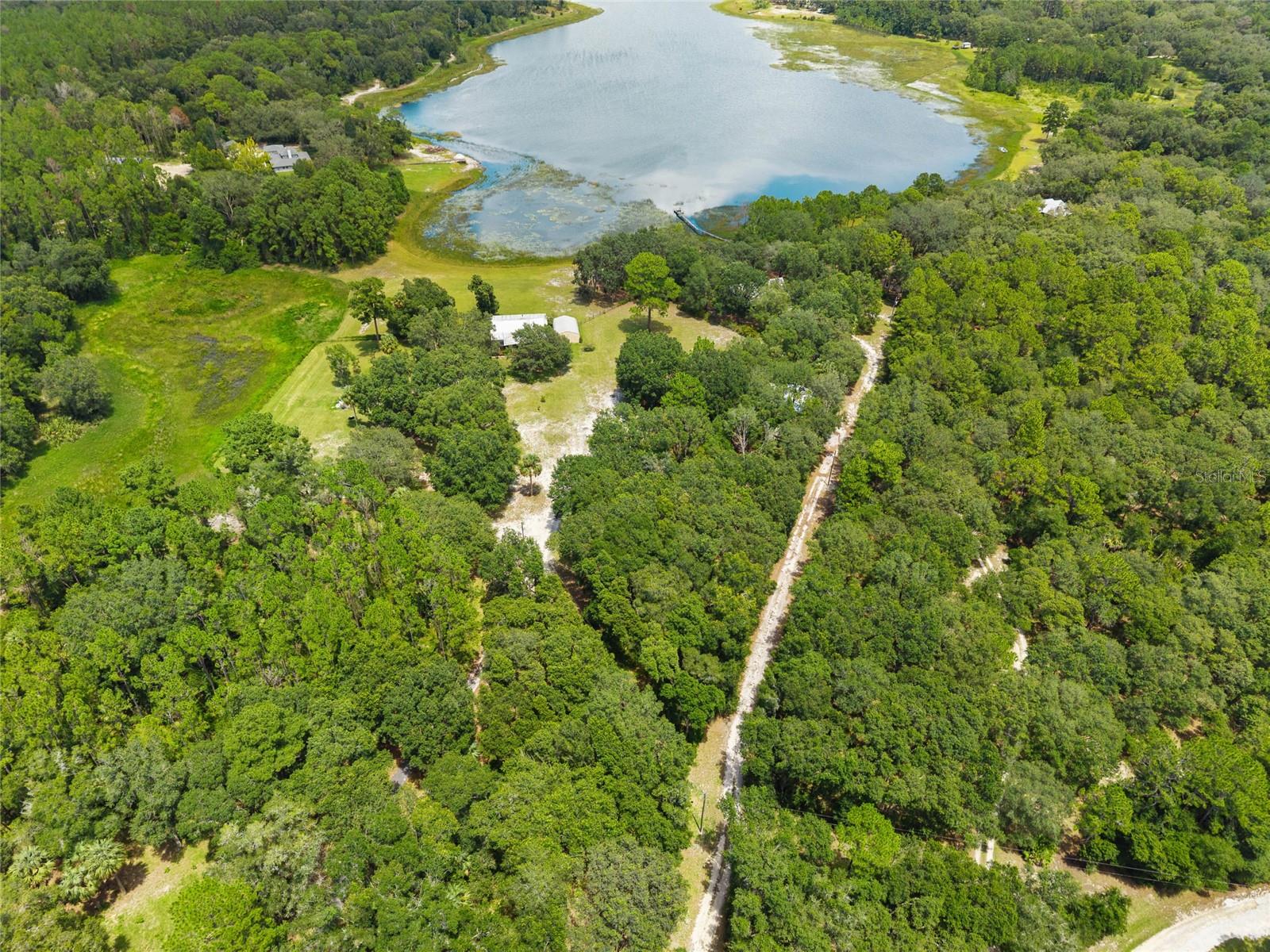 Listing photo id 36 for 7701 170th Avenue Road