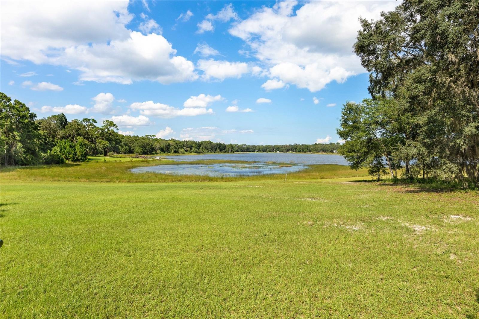 Listing photo id 41 for 7701 170th Avenue Road