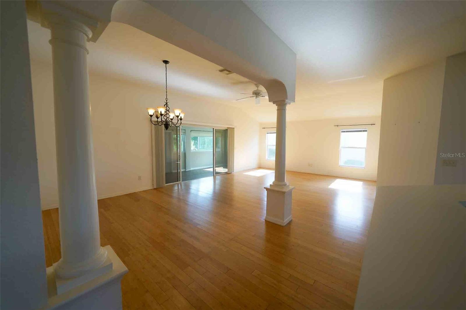 Image 12 of 45 For 7233 Se 171st Pond Ln