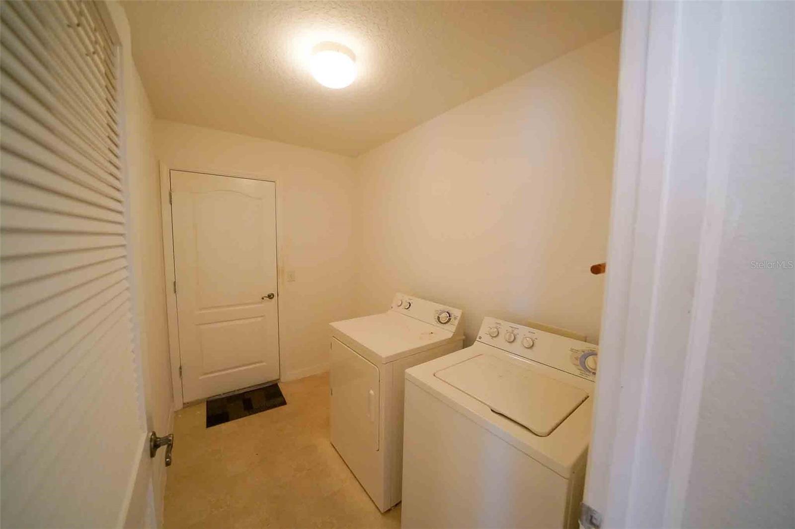 Image 20 of 45 For 7233 Se 171st Pond Ln
