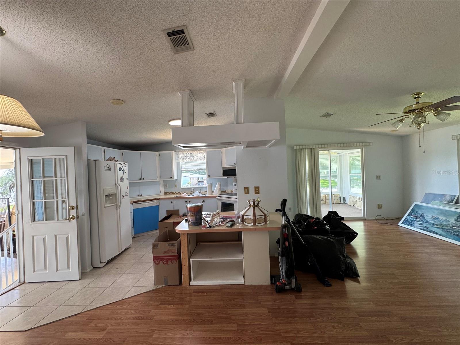 Image 10 of 26 For 1522 Hillcrest Drive