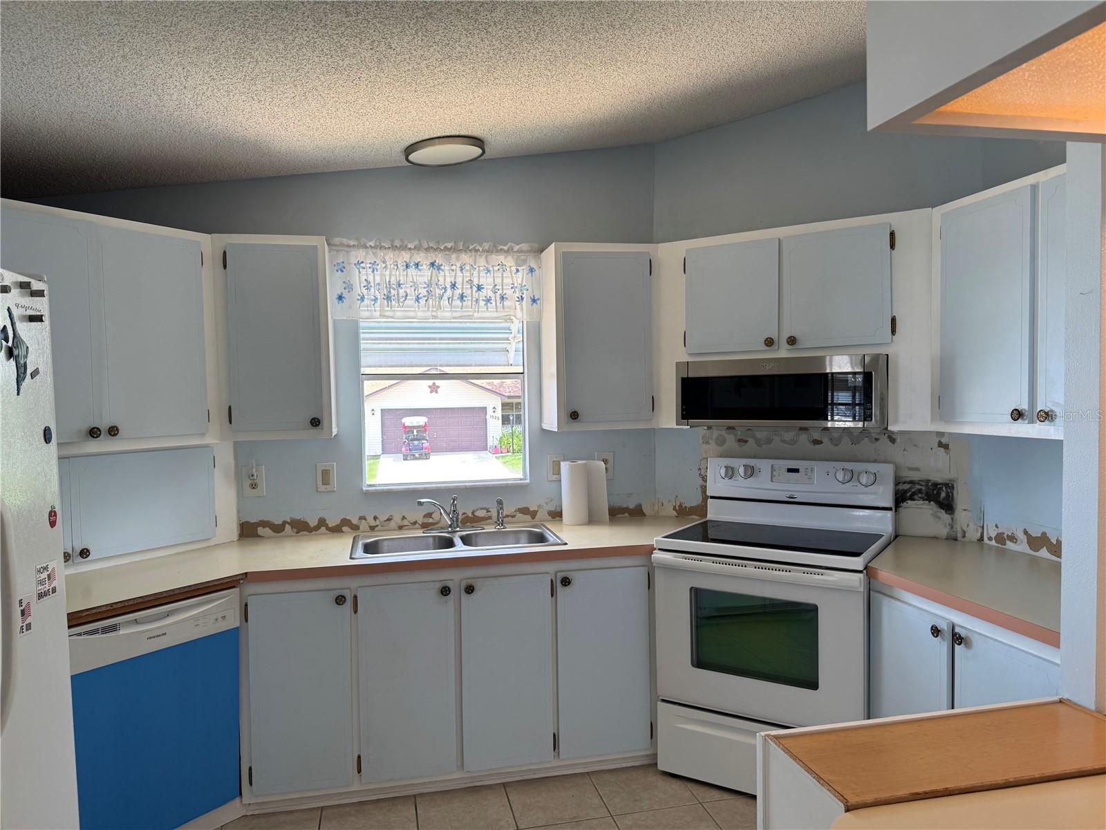 Image 6 of 26 For 1522 Hillcrest Drive