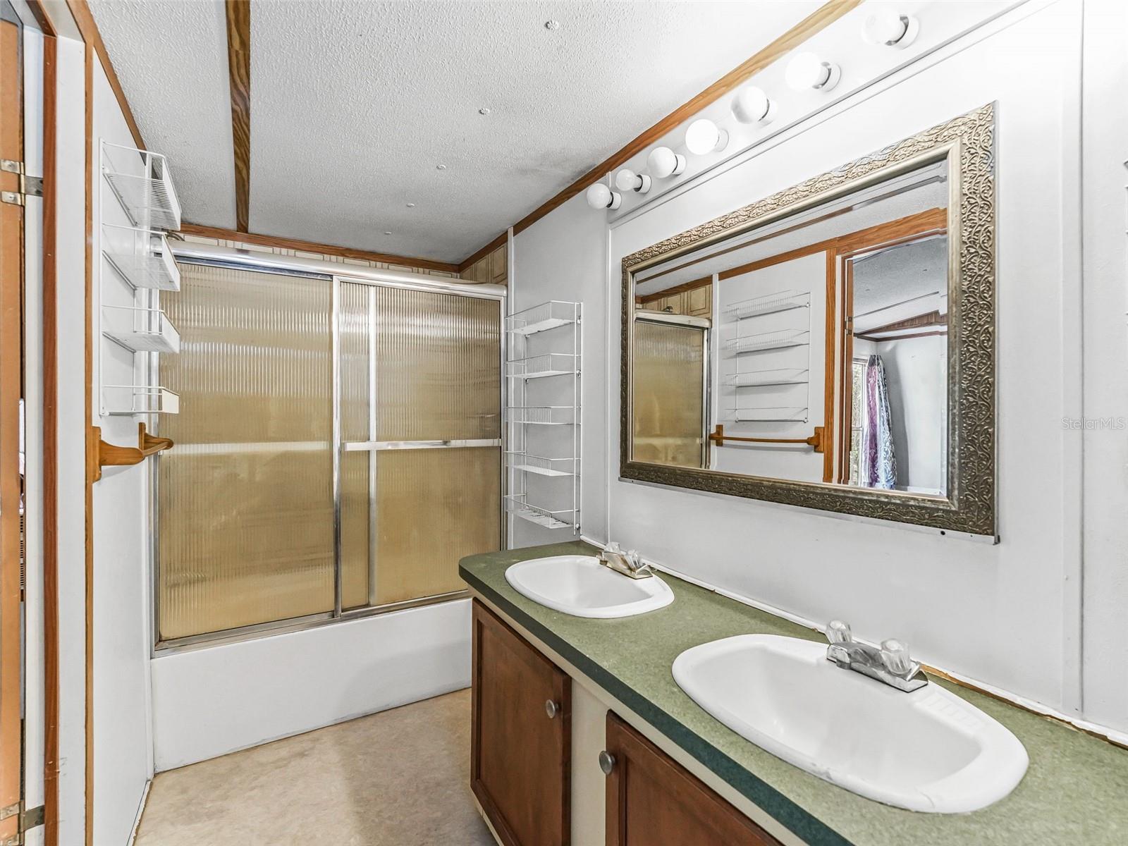 Image 19 of 32 For 11765 47th Drive