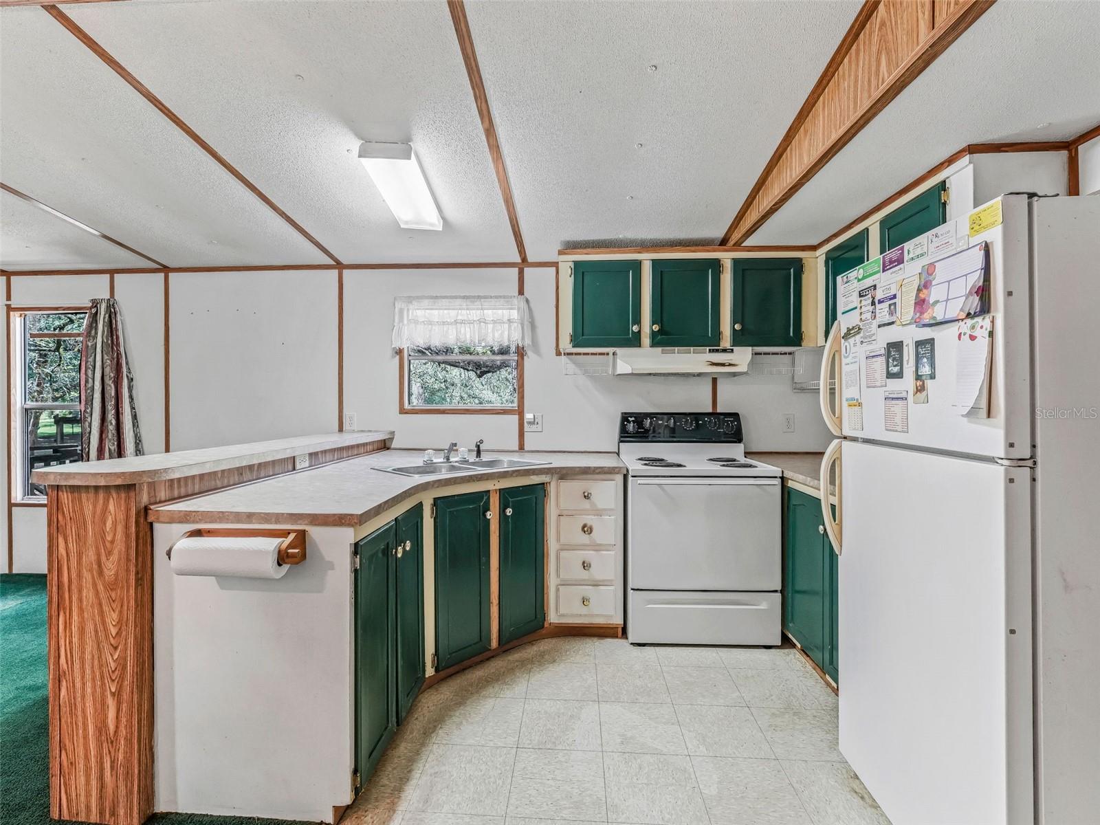 Image 9 of 32 For 11765 47th Drive