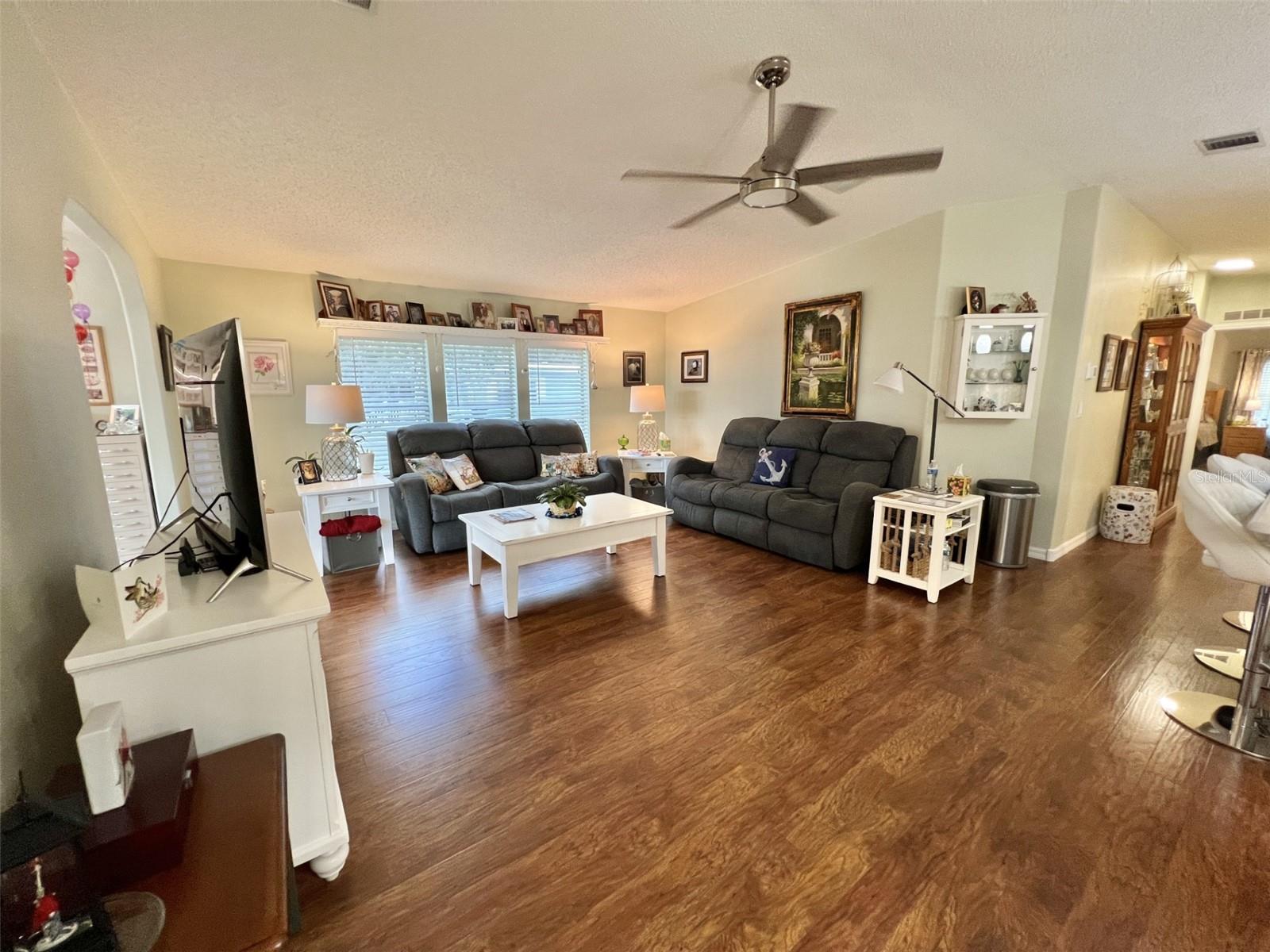 Image 22 of 62 For 122 Tamarisk Way