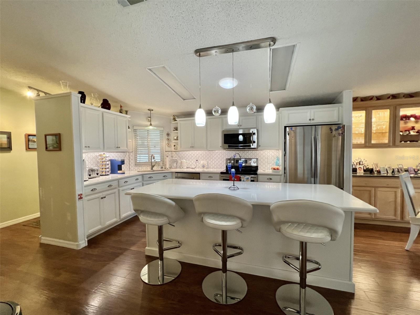 Image 3 of 62 For 122 Tamarisk Way