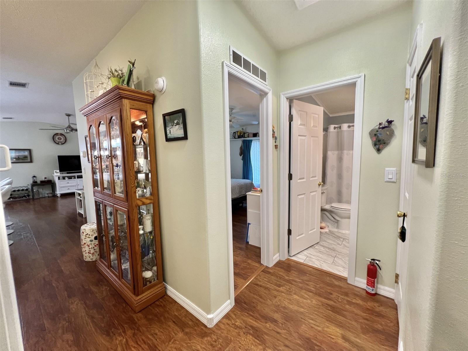Image 33 of 62 For 122 Tamarisk Way