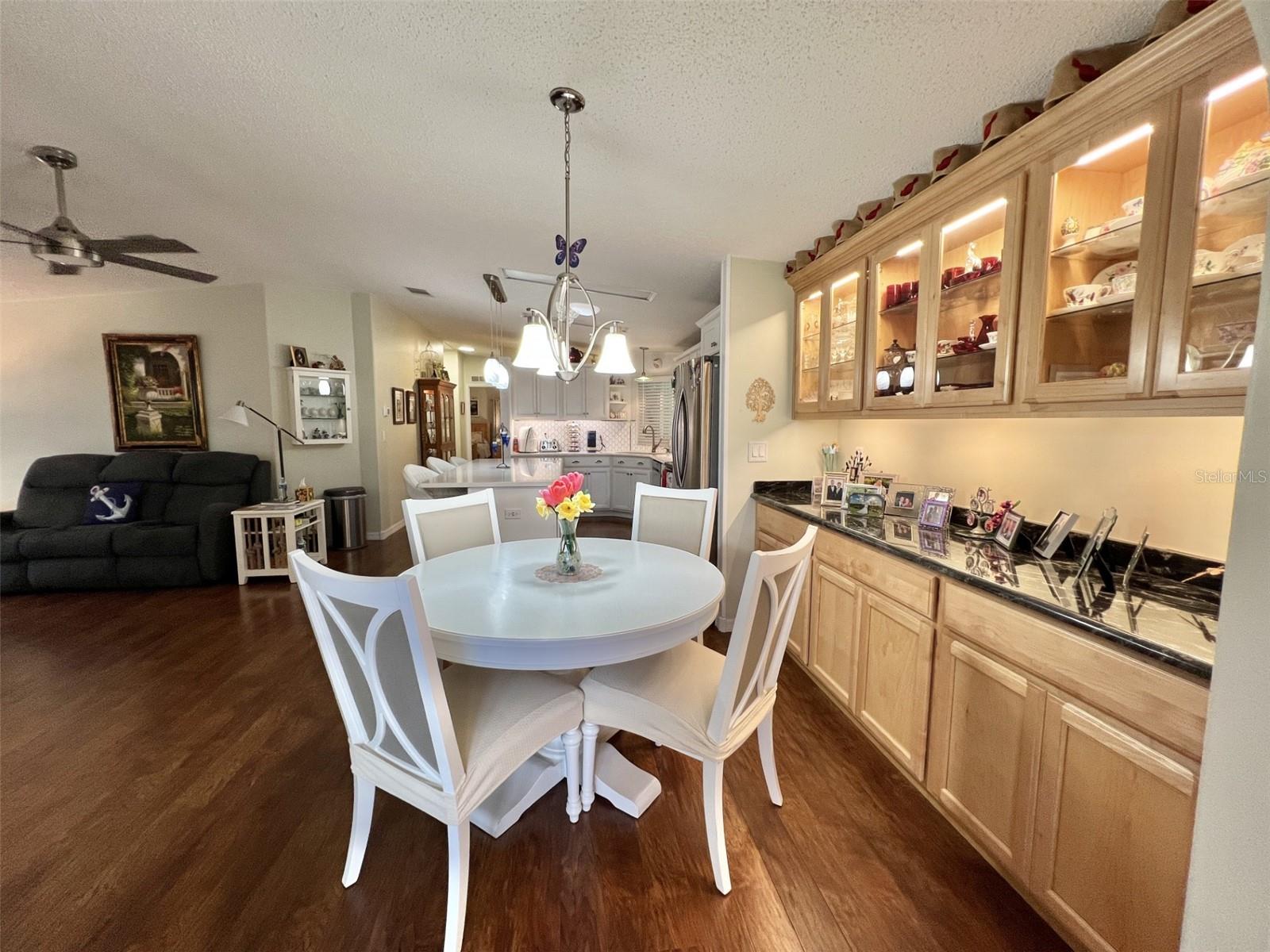 Image 4 of 62 For 122 Tamarisk Way