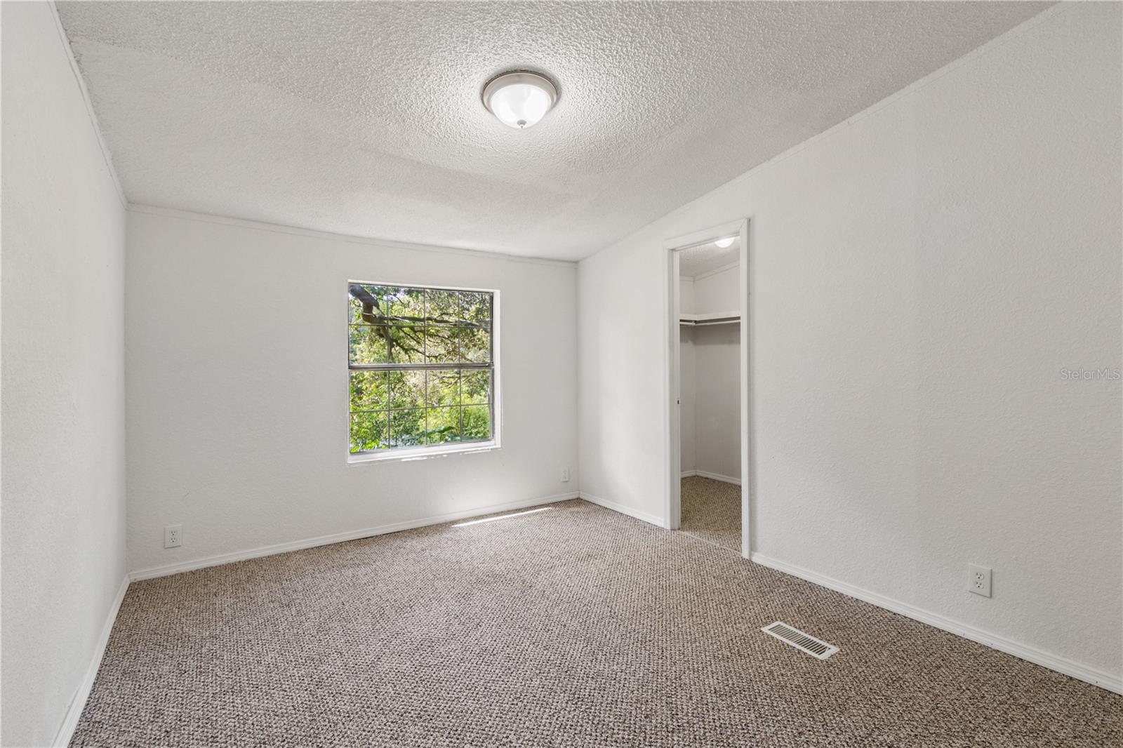 Image 16 of 43 For 10569 127th Lane