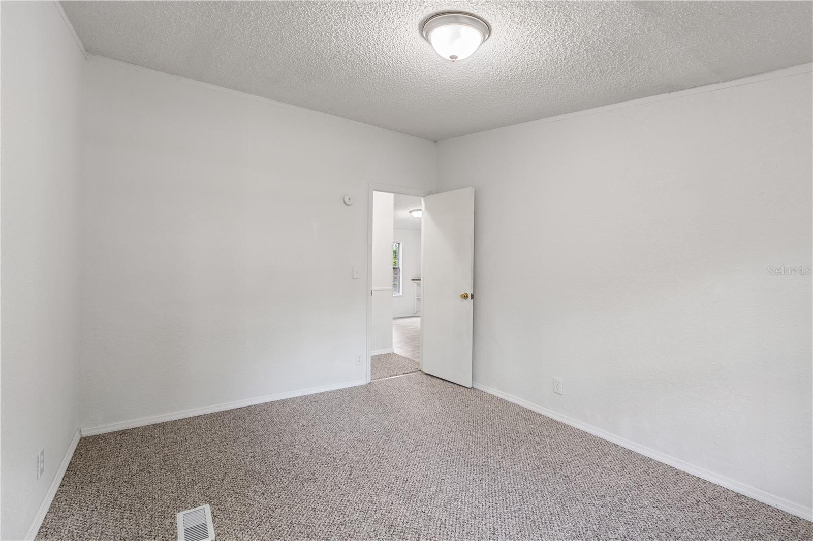 Image 17 of 43 For 10569 127th Lane