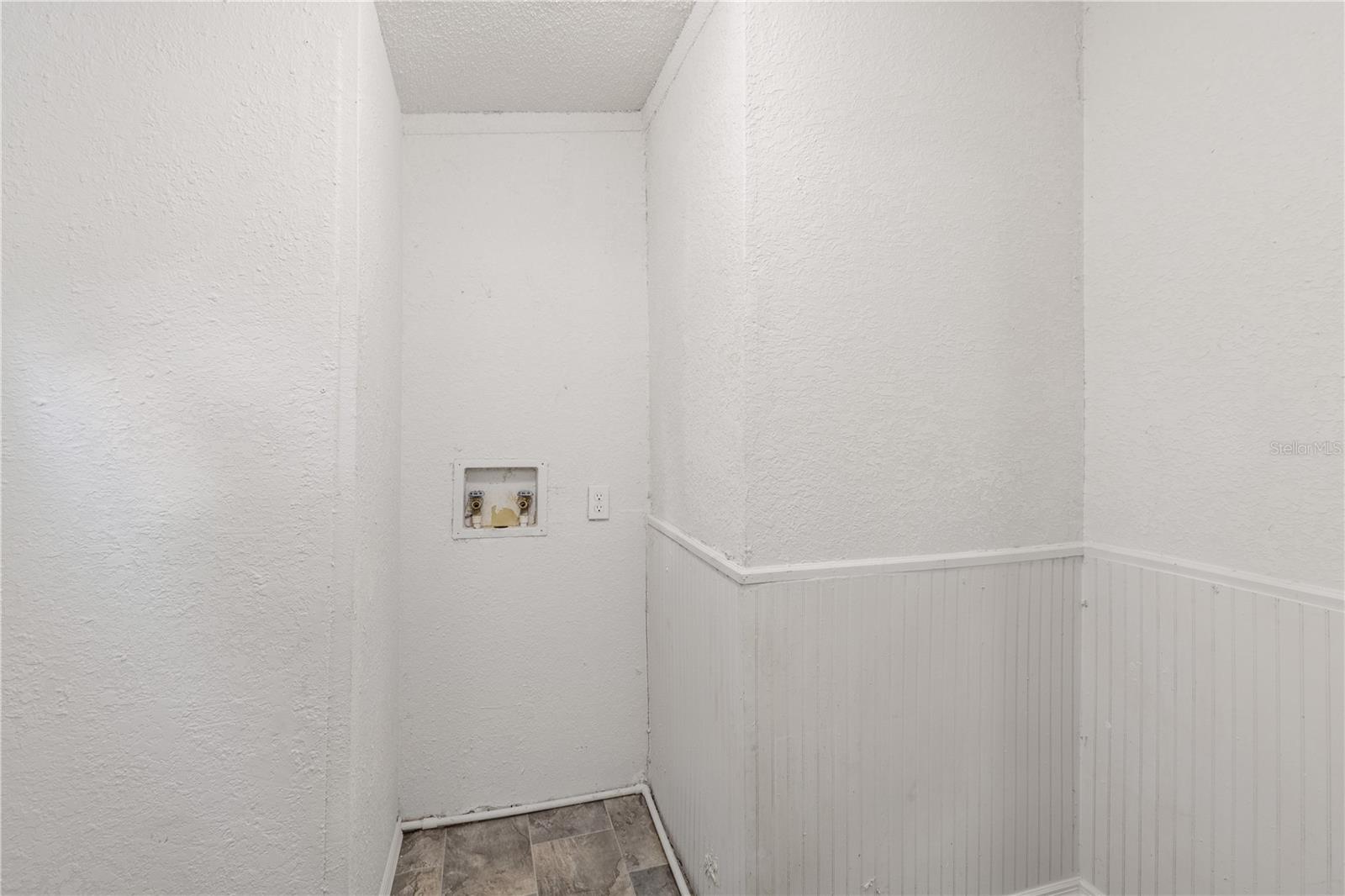 Image 32 of 43 For 10569 127th Lane