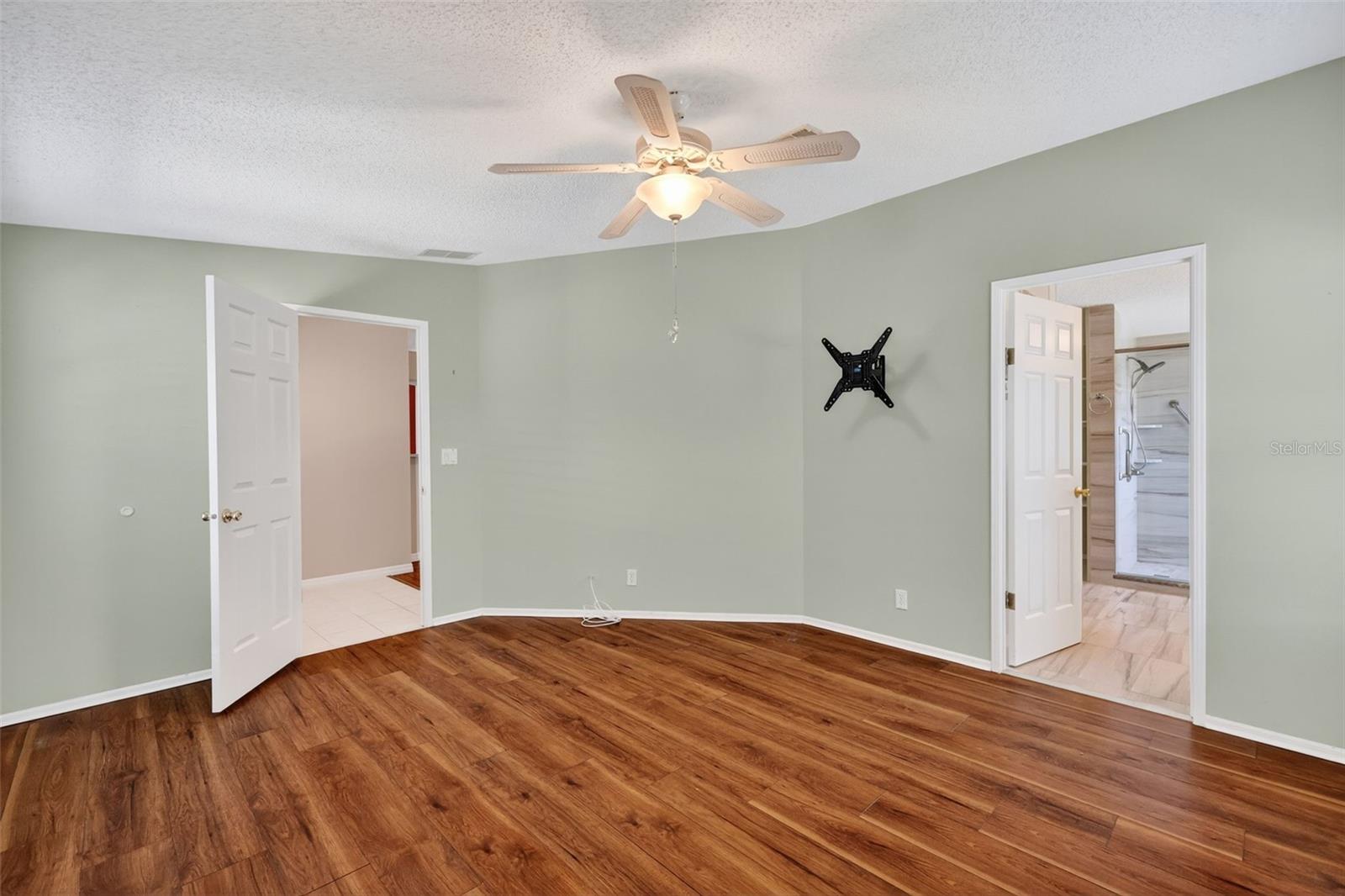 Image 16 of 37 For 3024 Manatee Road