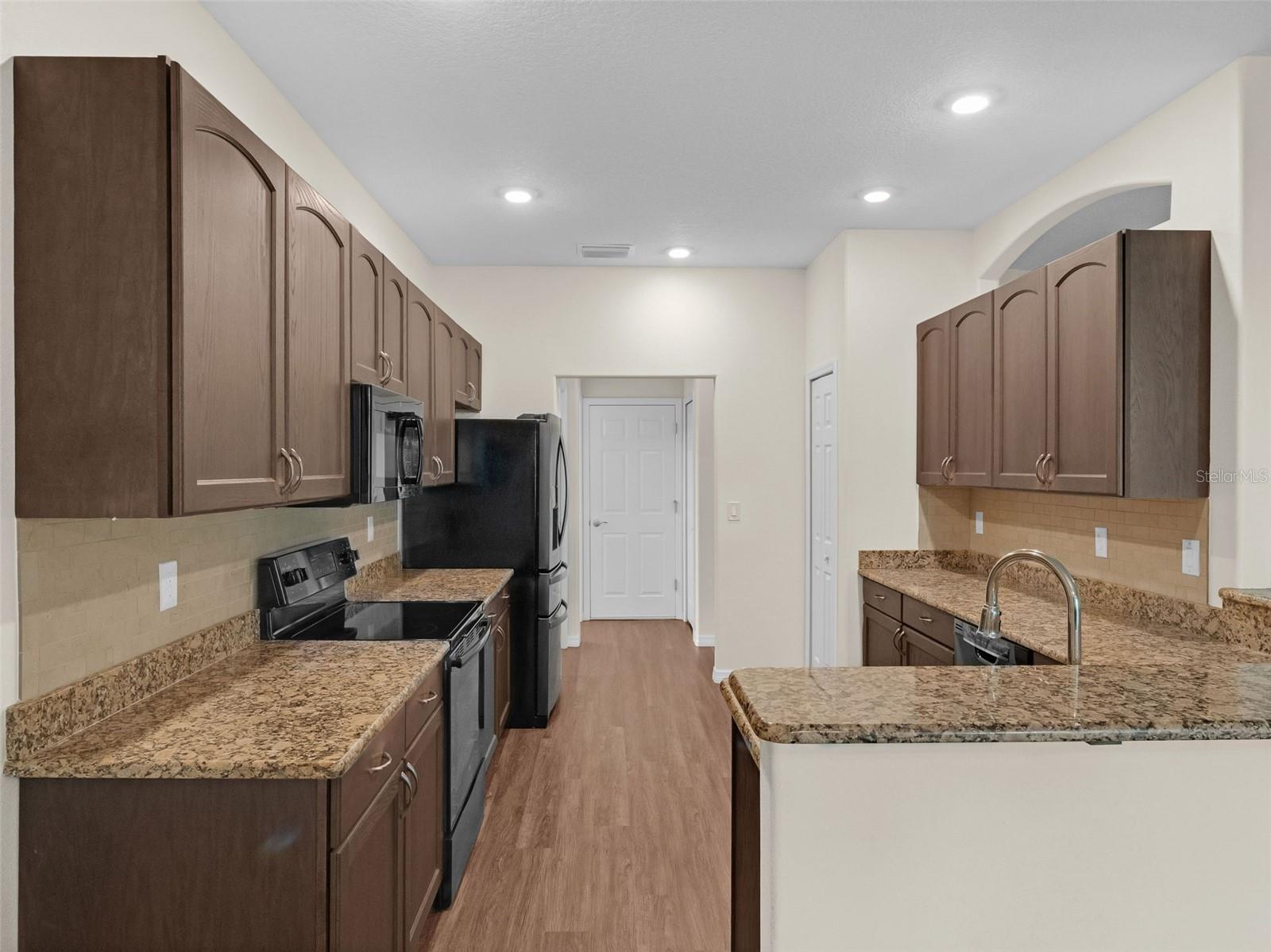 Image 8 of 45 For 4411 Winchester Court