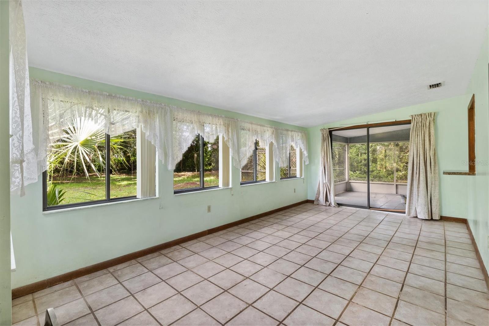 Image 16 of 40 For 602 111th Lane