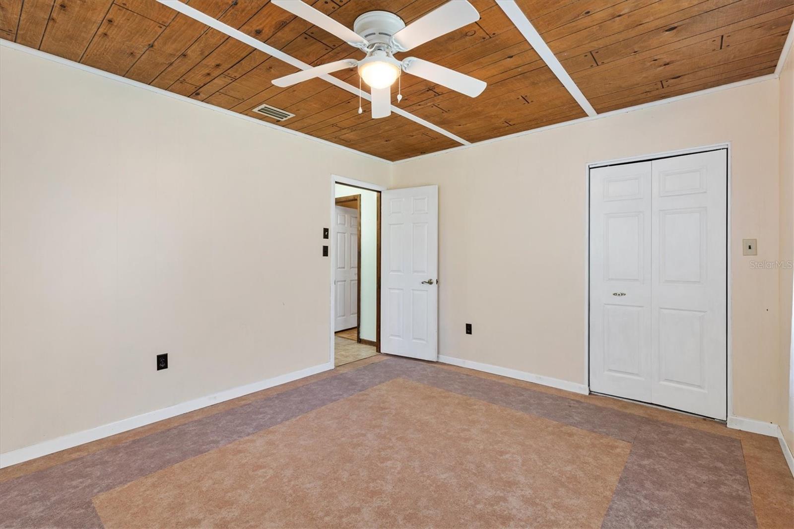 Image 21 of 40 For 602 111th Lane