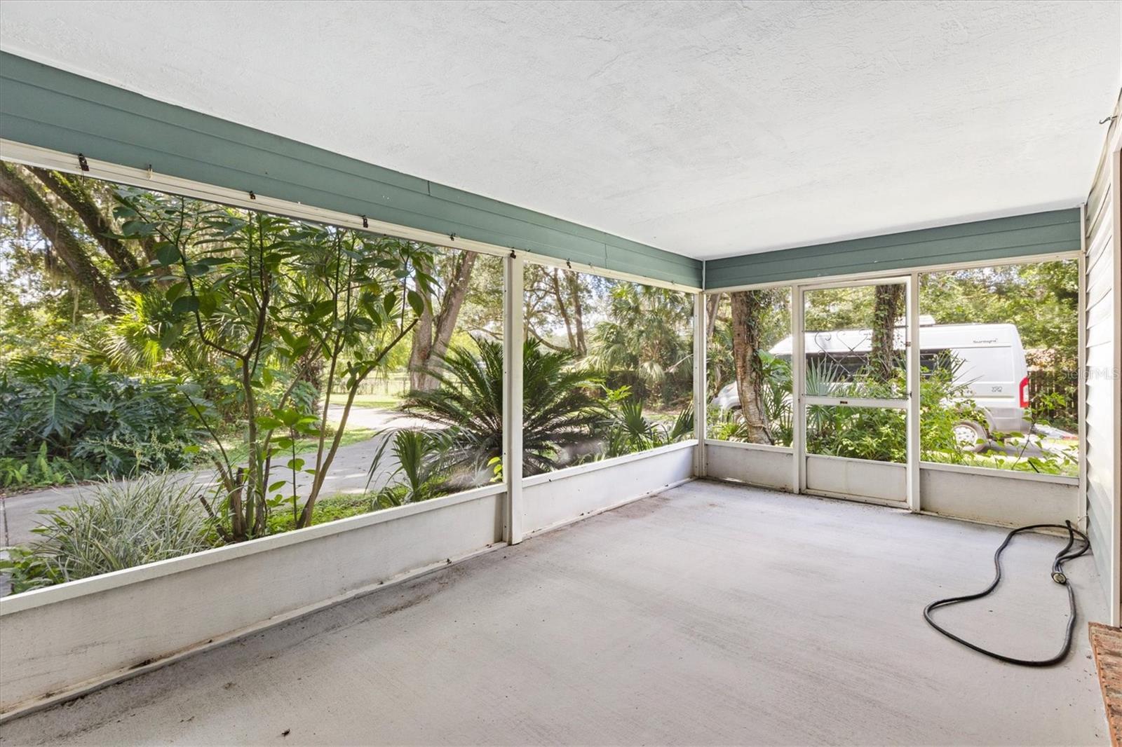 Image 29 of 40 For 602 111th Lane