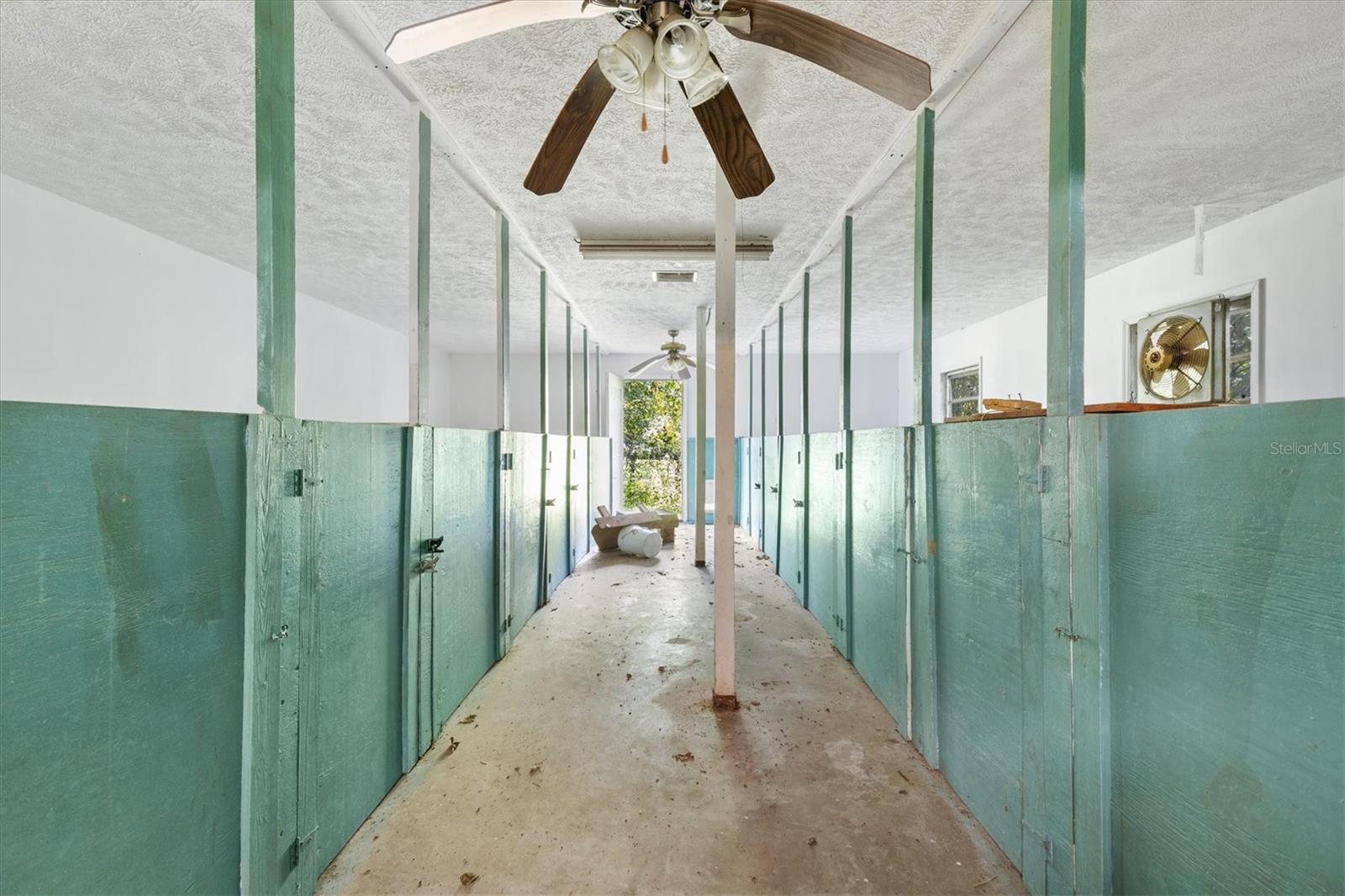 Image 33 of 40 For 602 111th Lane