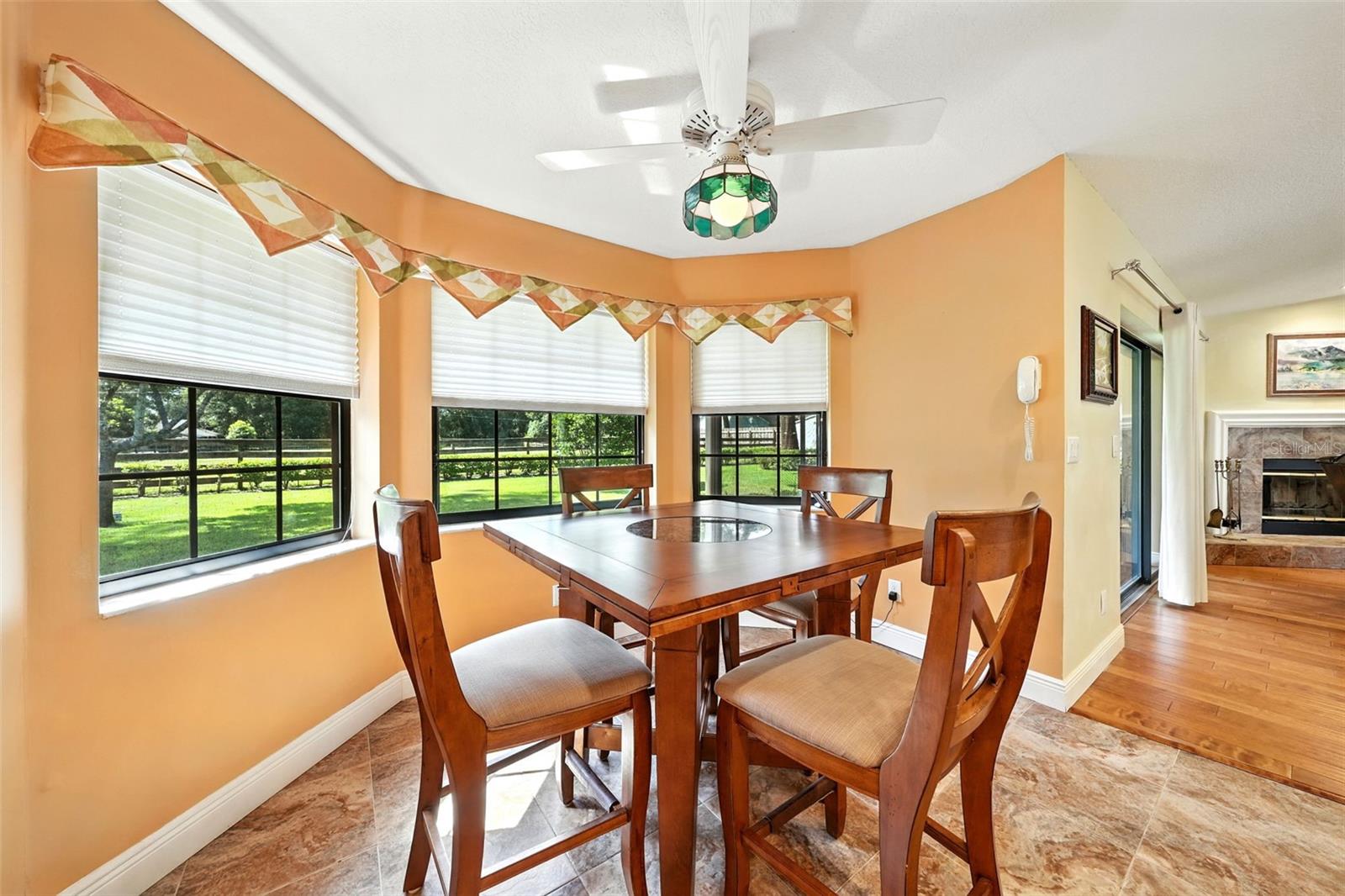 Image 11 of 60 For 25603 Troon Avenue