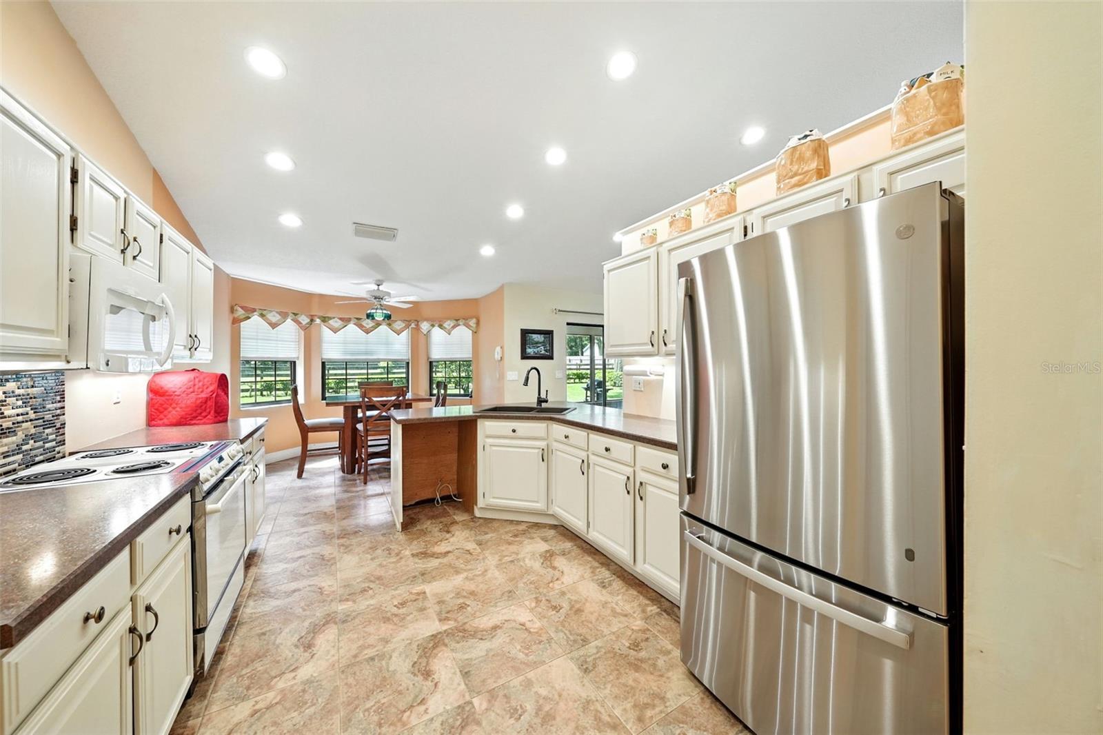 Image 14 of 60 For 25603 Troon Avenue