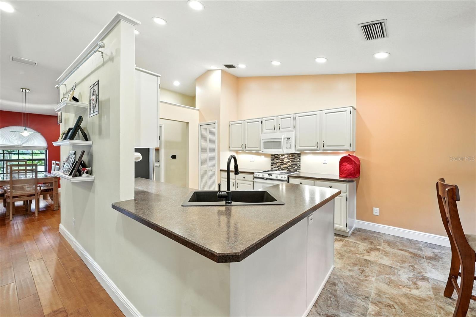 Image 17 of 60 For 25603 Troon Avenue