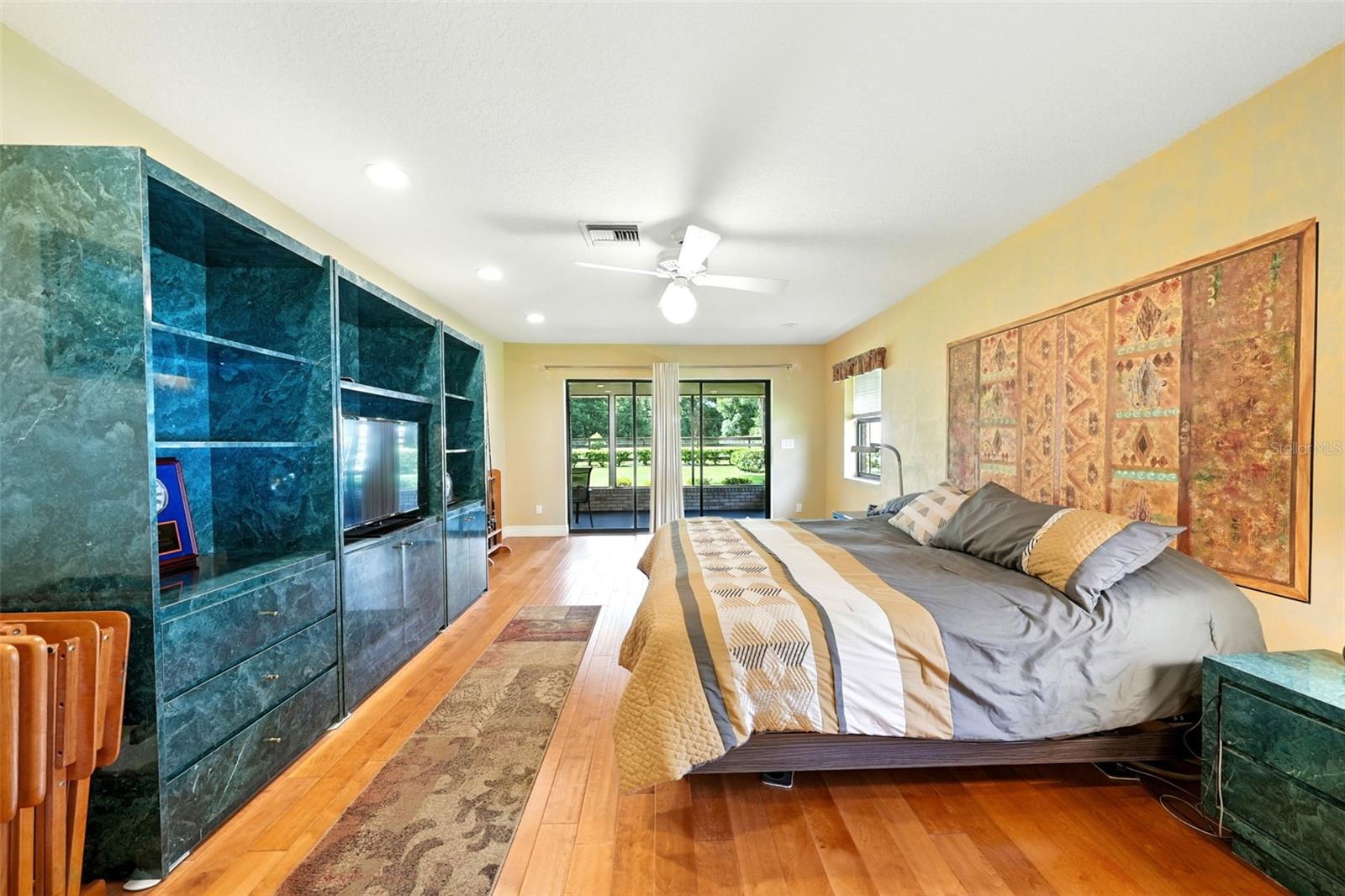 Image 31 of 60 For 25603 Troon Avenue