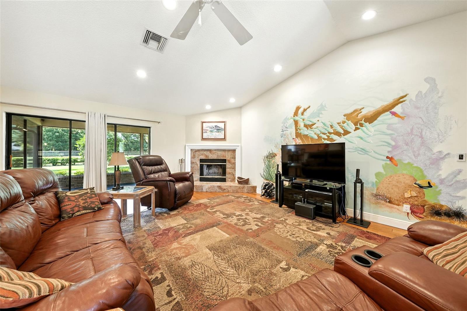 Image 6 of 60 For 25603 Troon Avenue