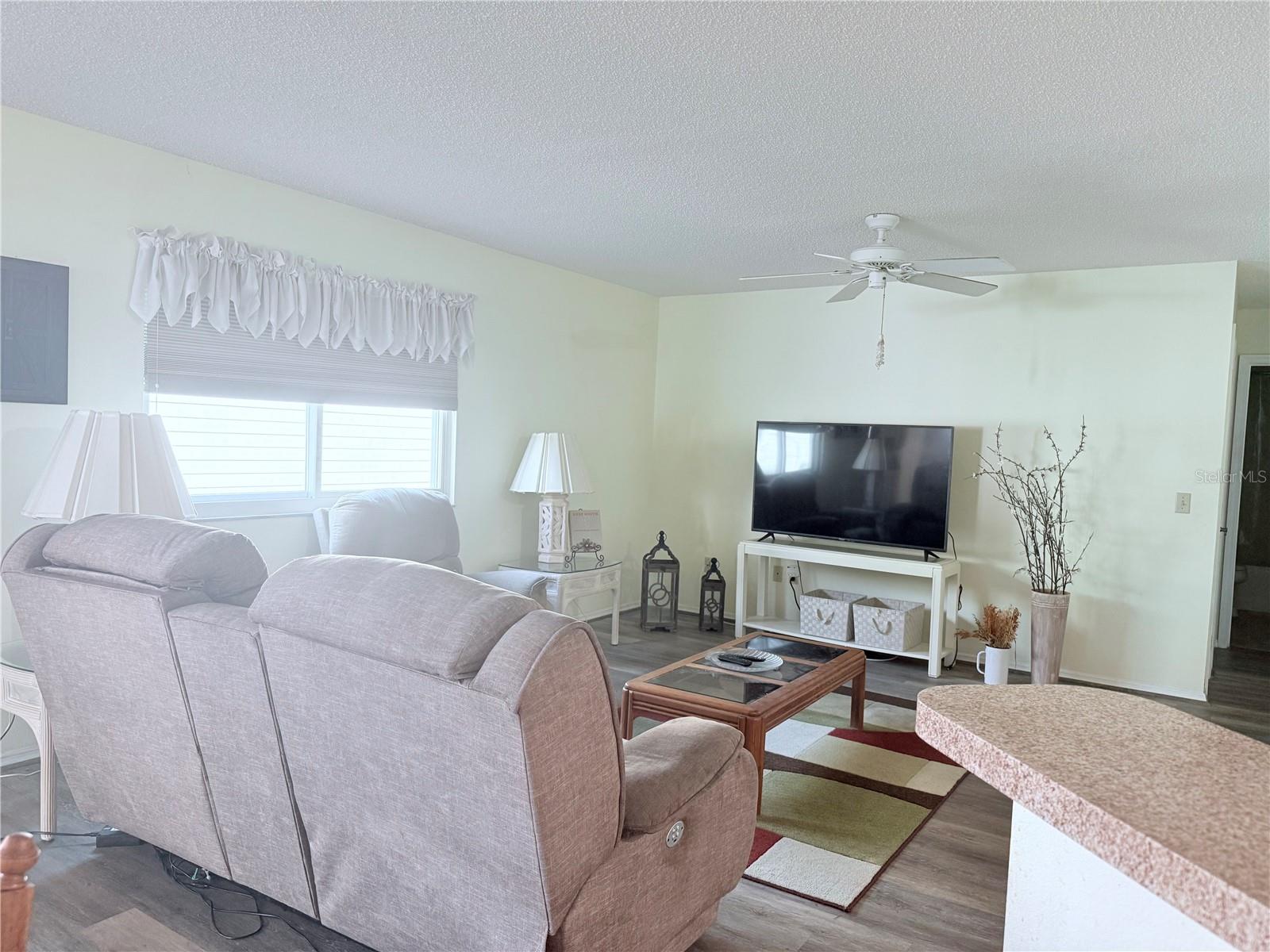 Image 5 of 10 For 1647 Duran Drive