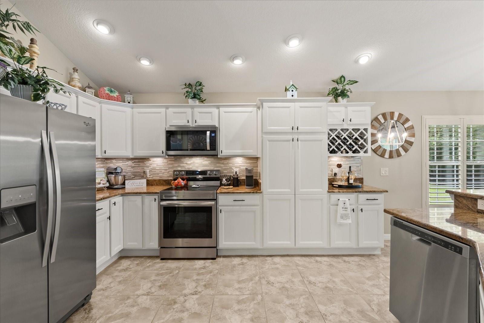 Image 14 of 39 For 10069 Lake Miona Way