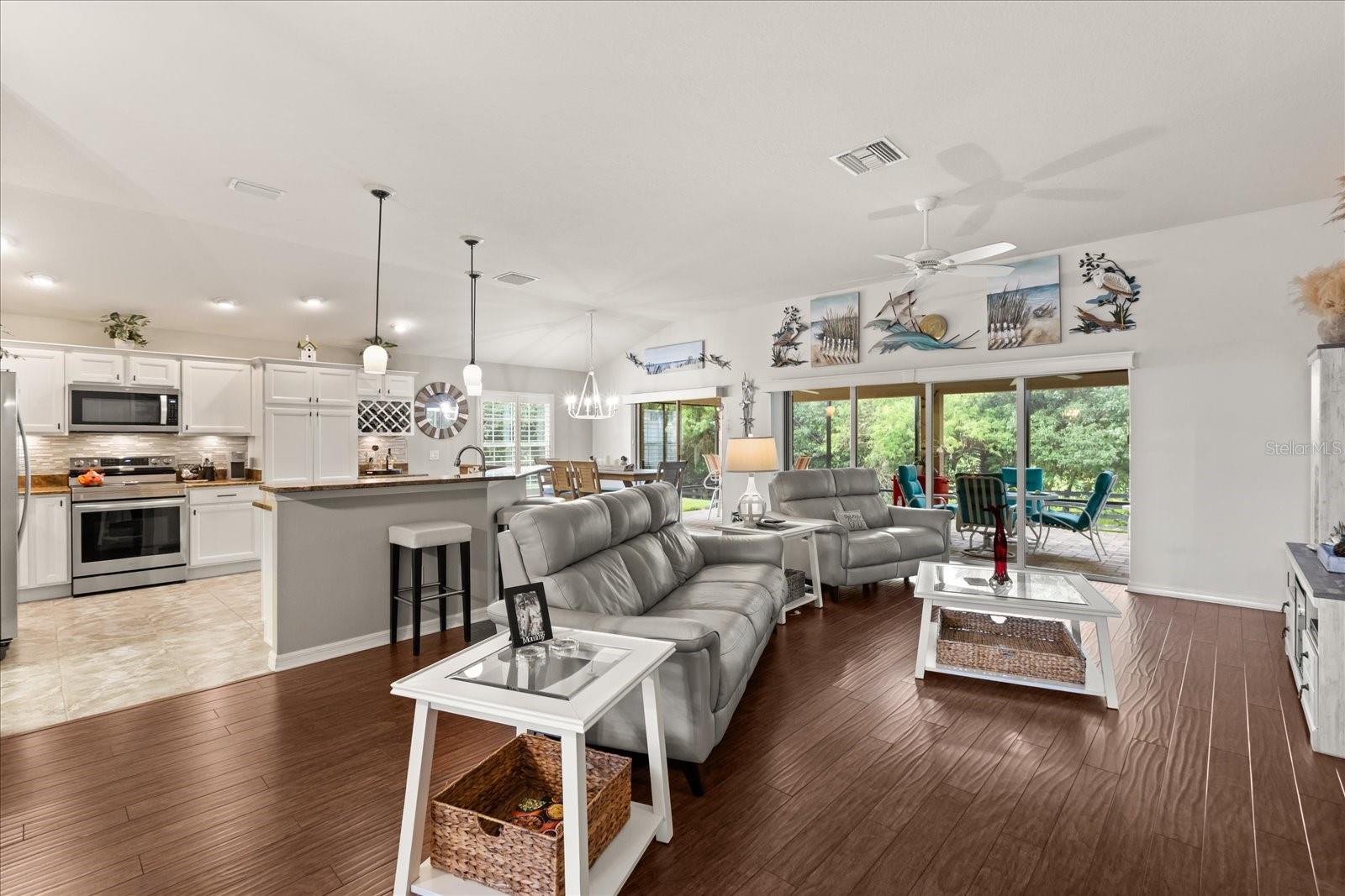 Image 21 of 39 For 10069 Lake Miona Way