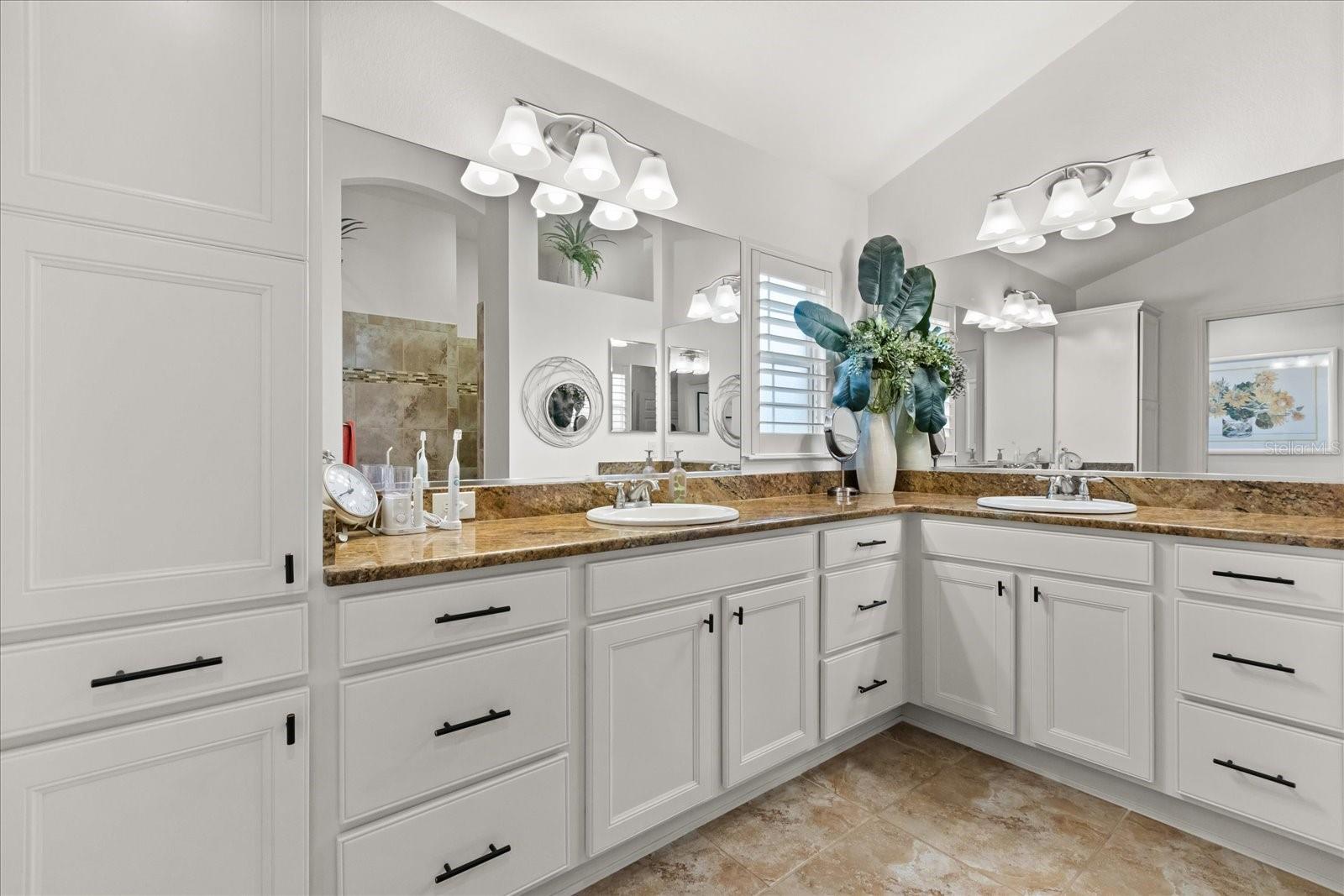 Image 24 of 39 For 10069 Lake Miona Way