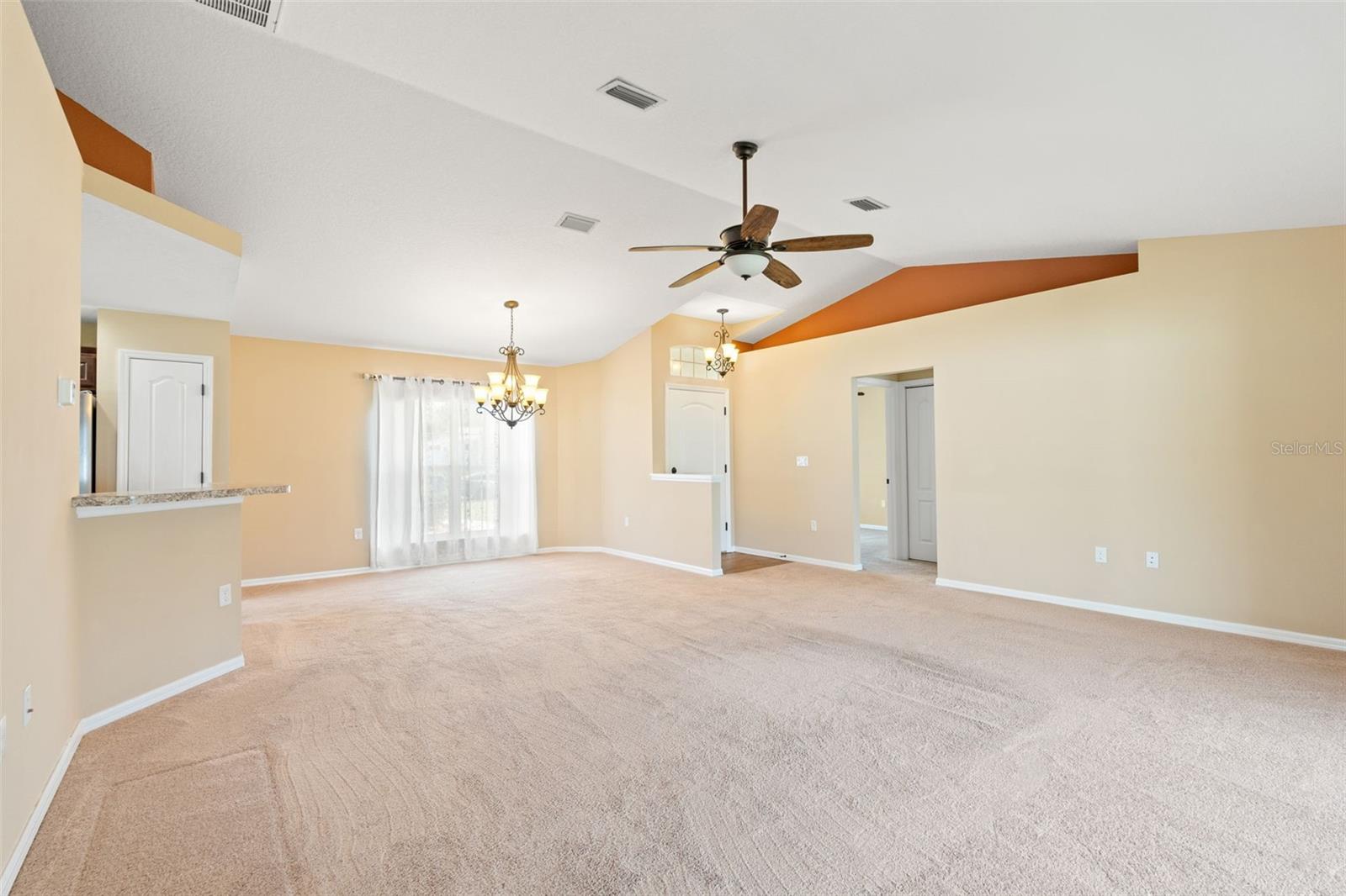 Image 11 of 41 For 5346 Pierpoint Avenue